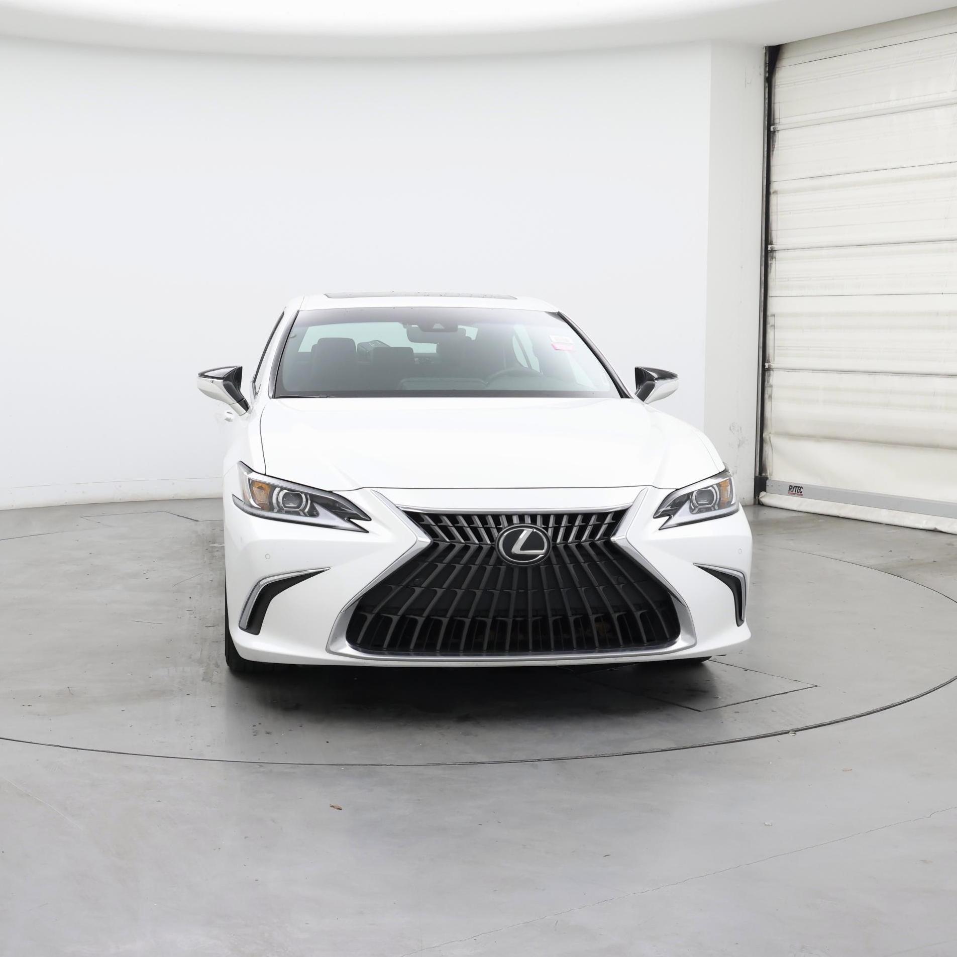 Thumbnail: 2022 Lexus ES - 5