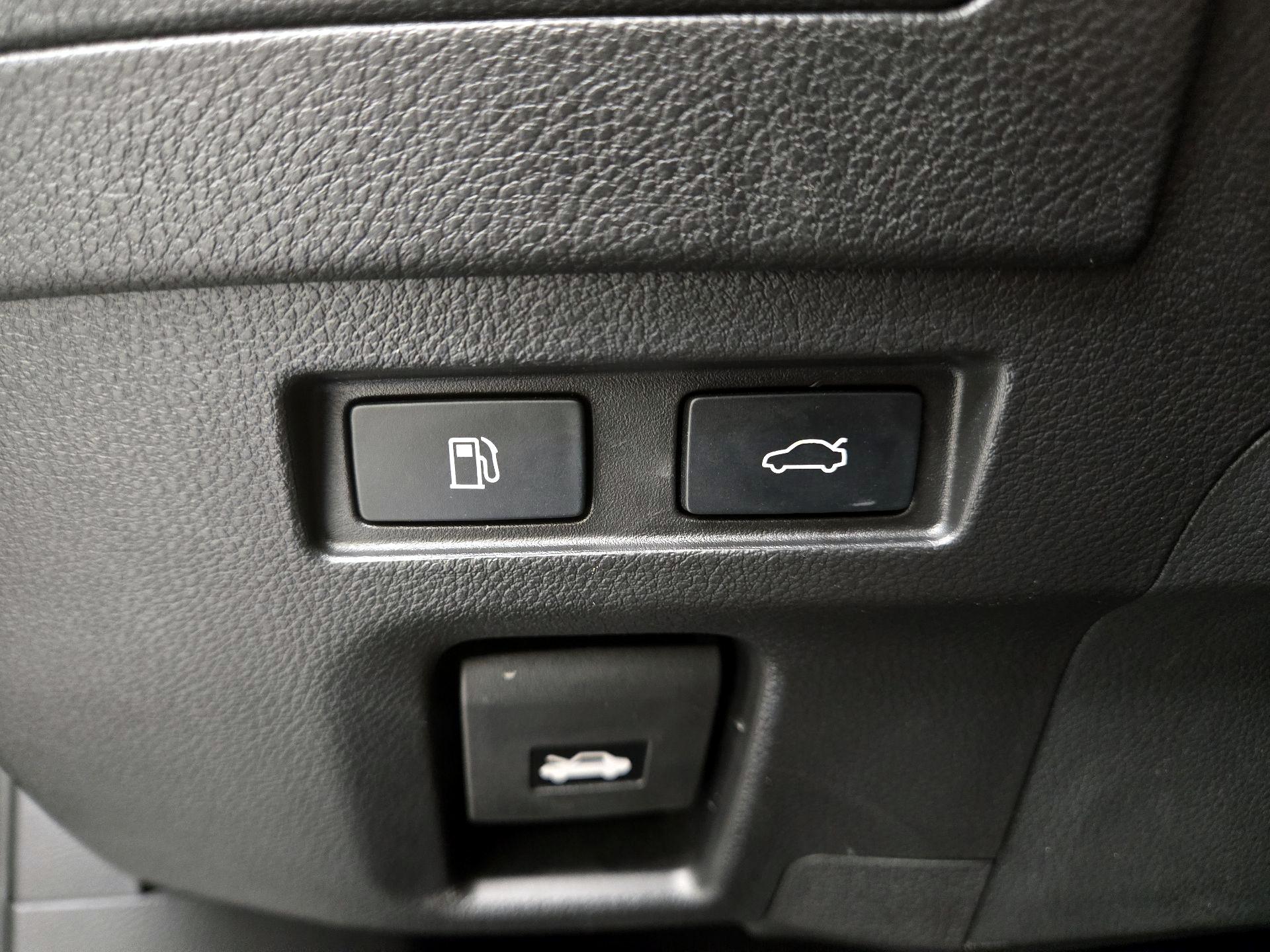 Thumbnail: 2024 Lexus ES - 13