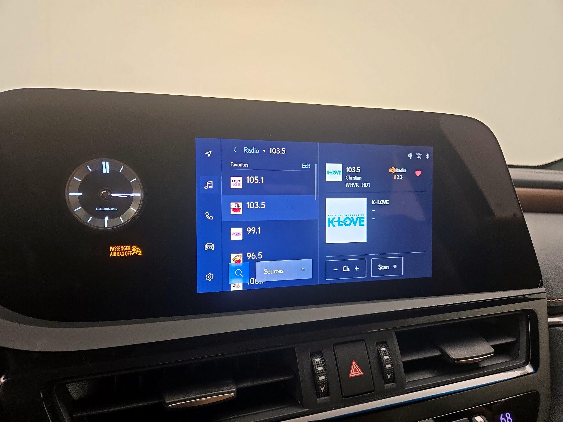 Thumbnail: 2024 Lexus ES - 15