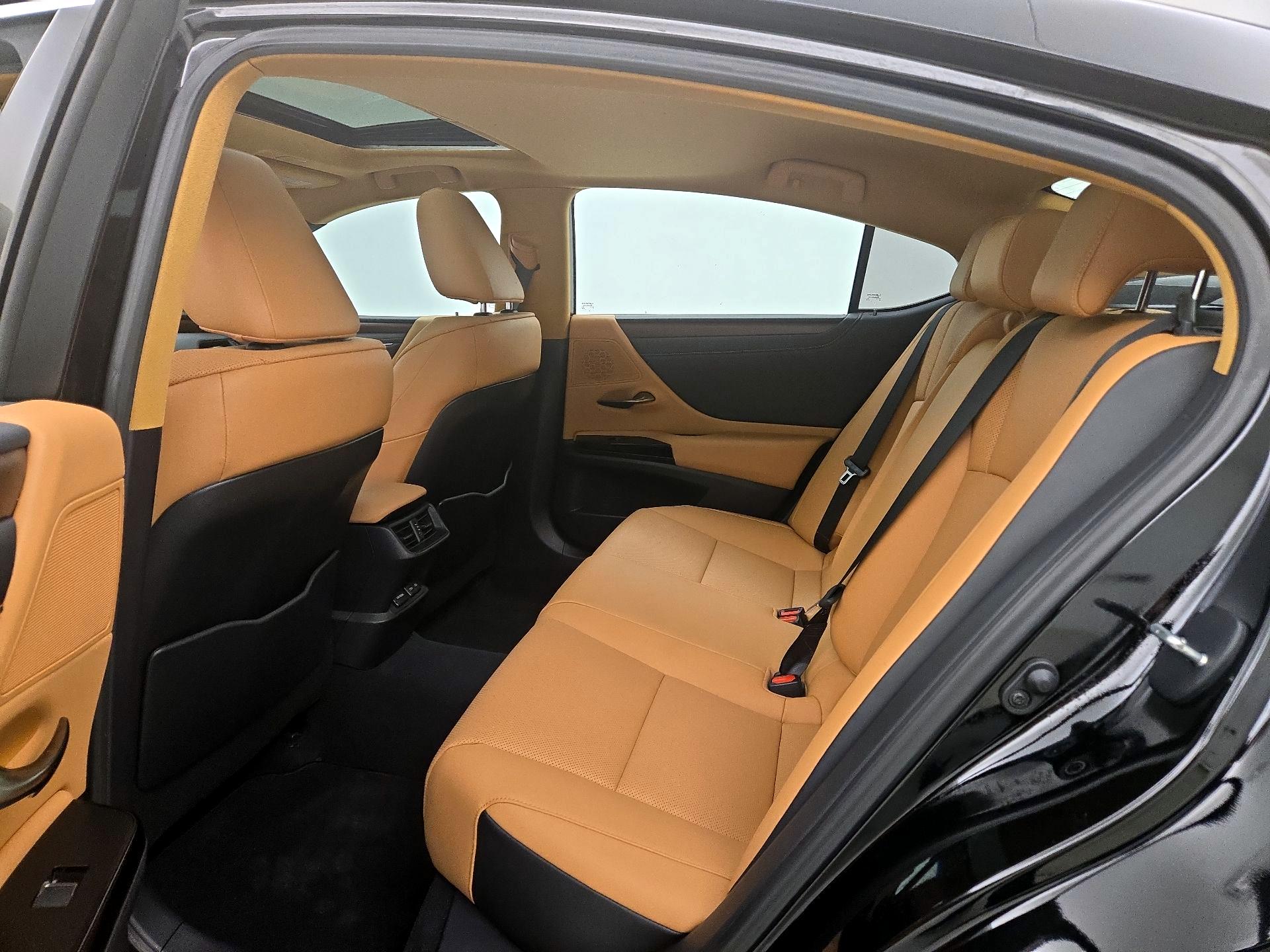 Thumbnail: 2024 Lexus ES - 20