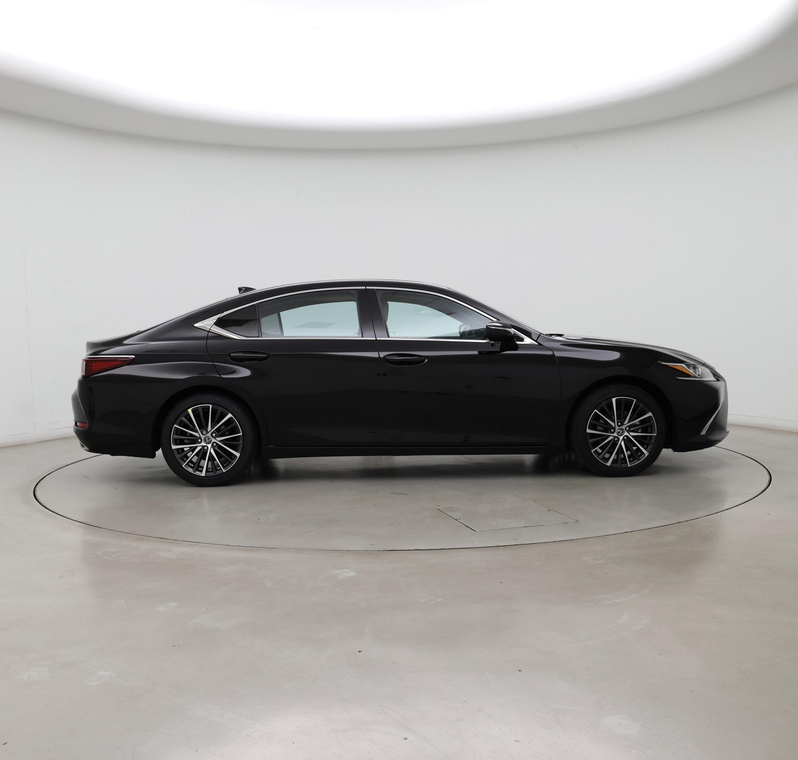 Thumbnail: 2024 Lexus ES - 7