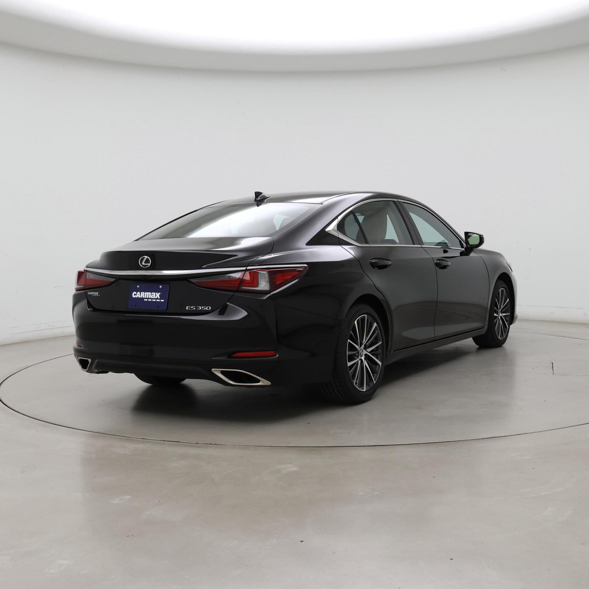 Thumbnail: 2024 Lexus ES - 8