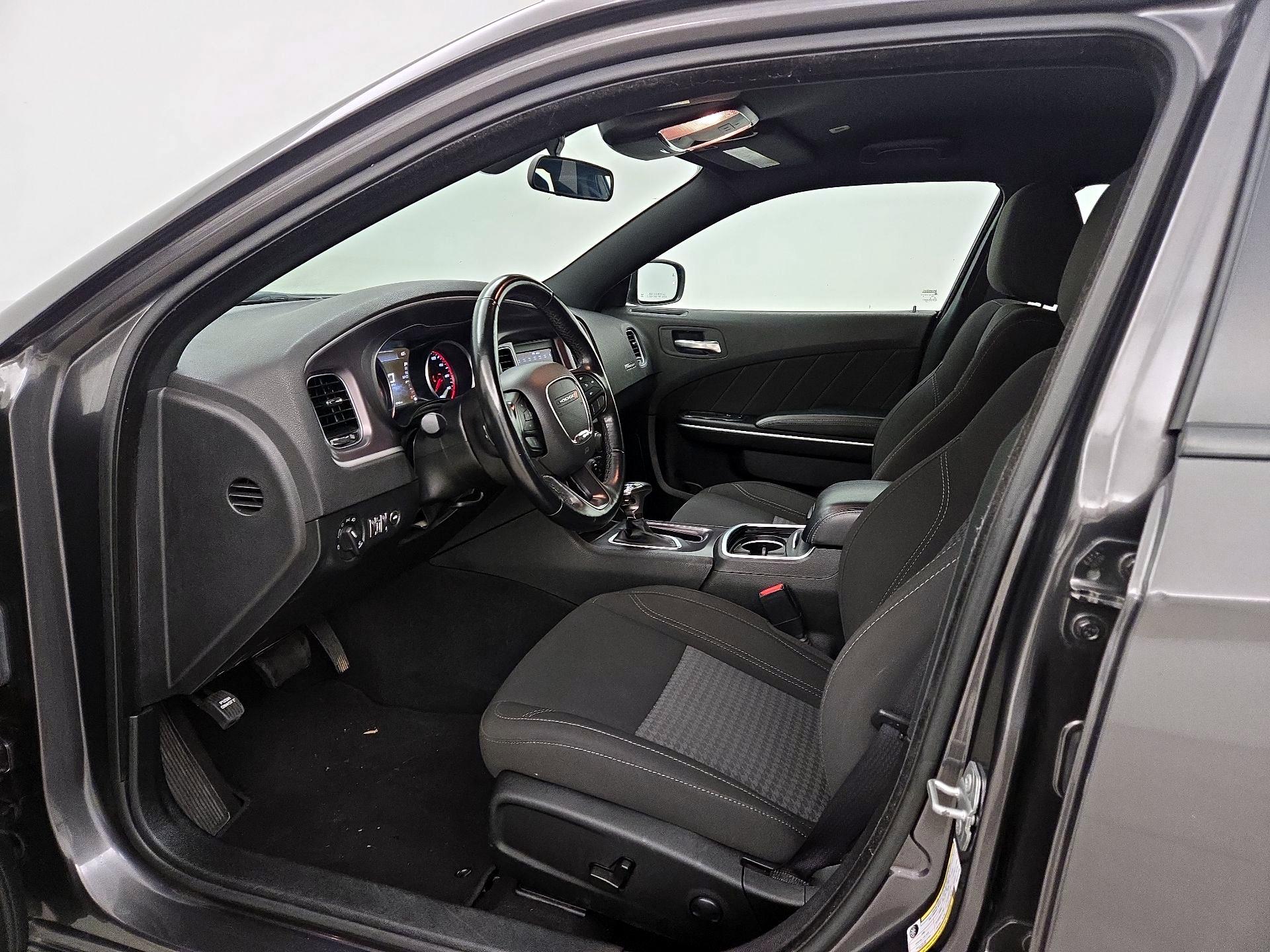 Thumbnail: 2022 Dodge Charger - 11