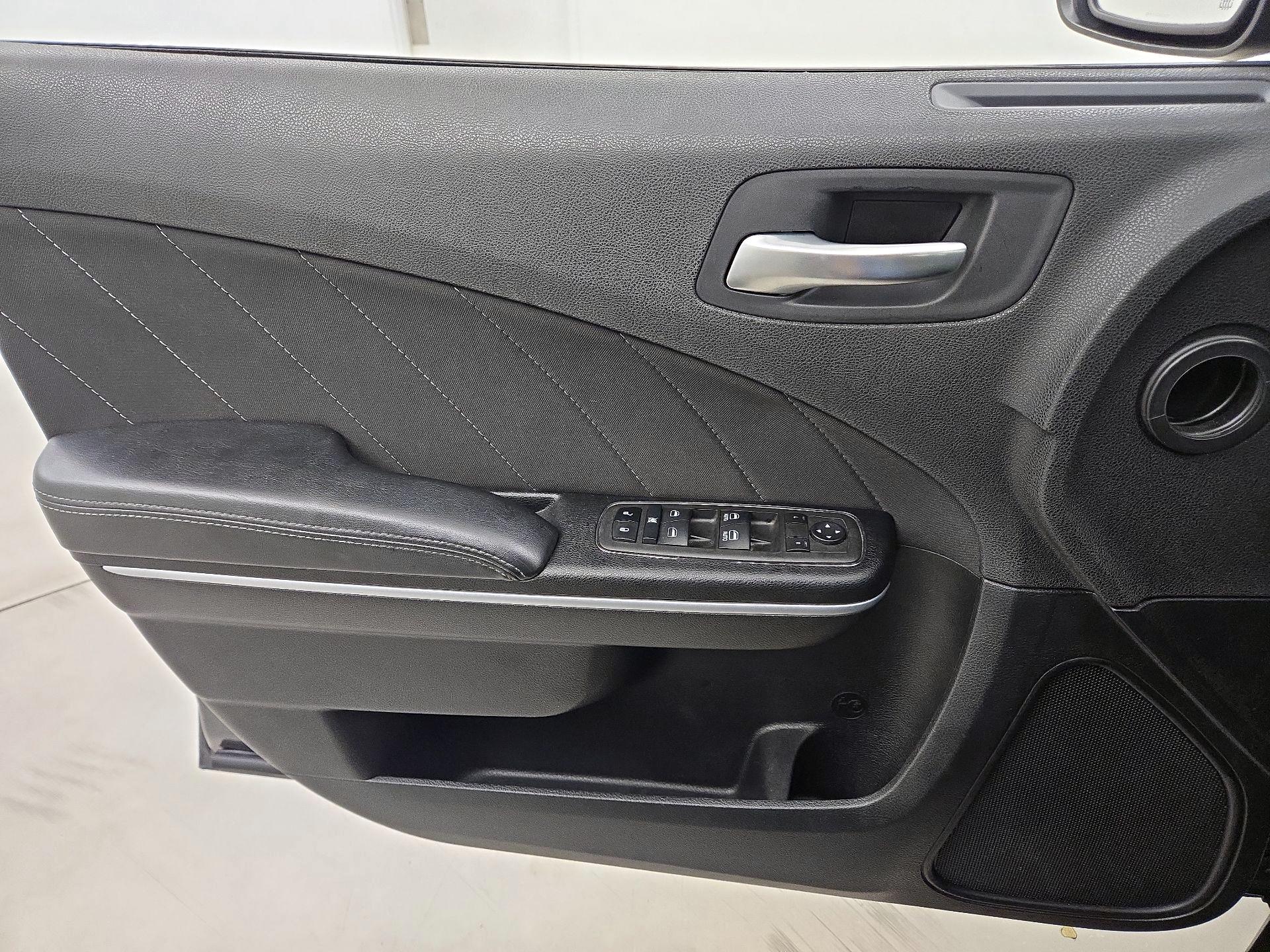 Thumbnail: 2022 Dodge Charger - 12