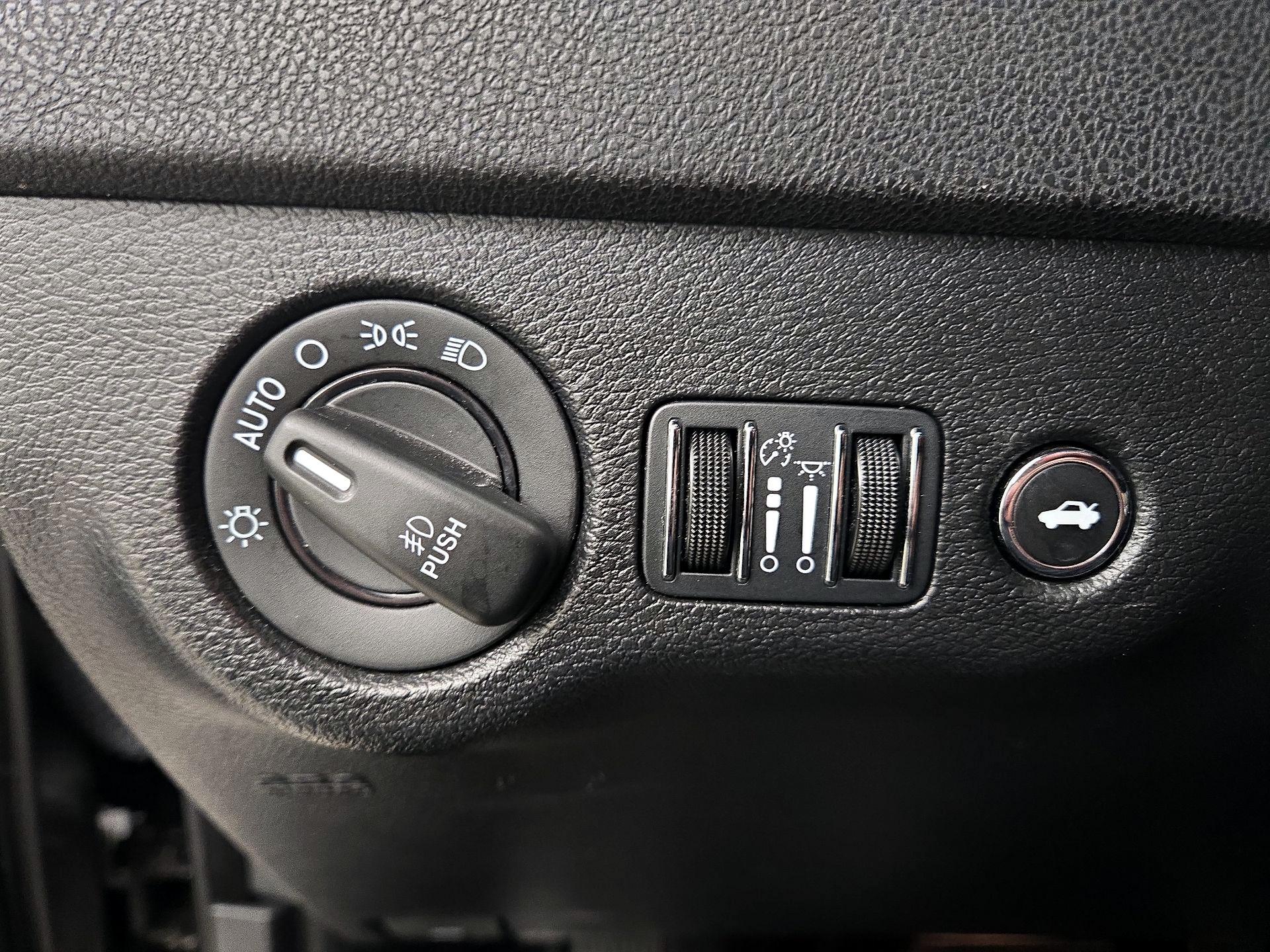 Thumbnail: 2022 Dodge Charger - 13