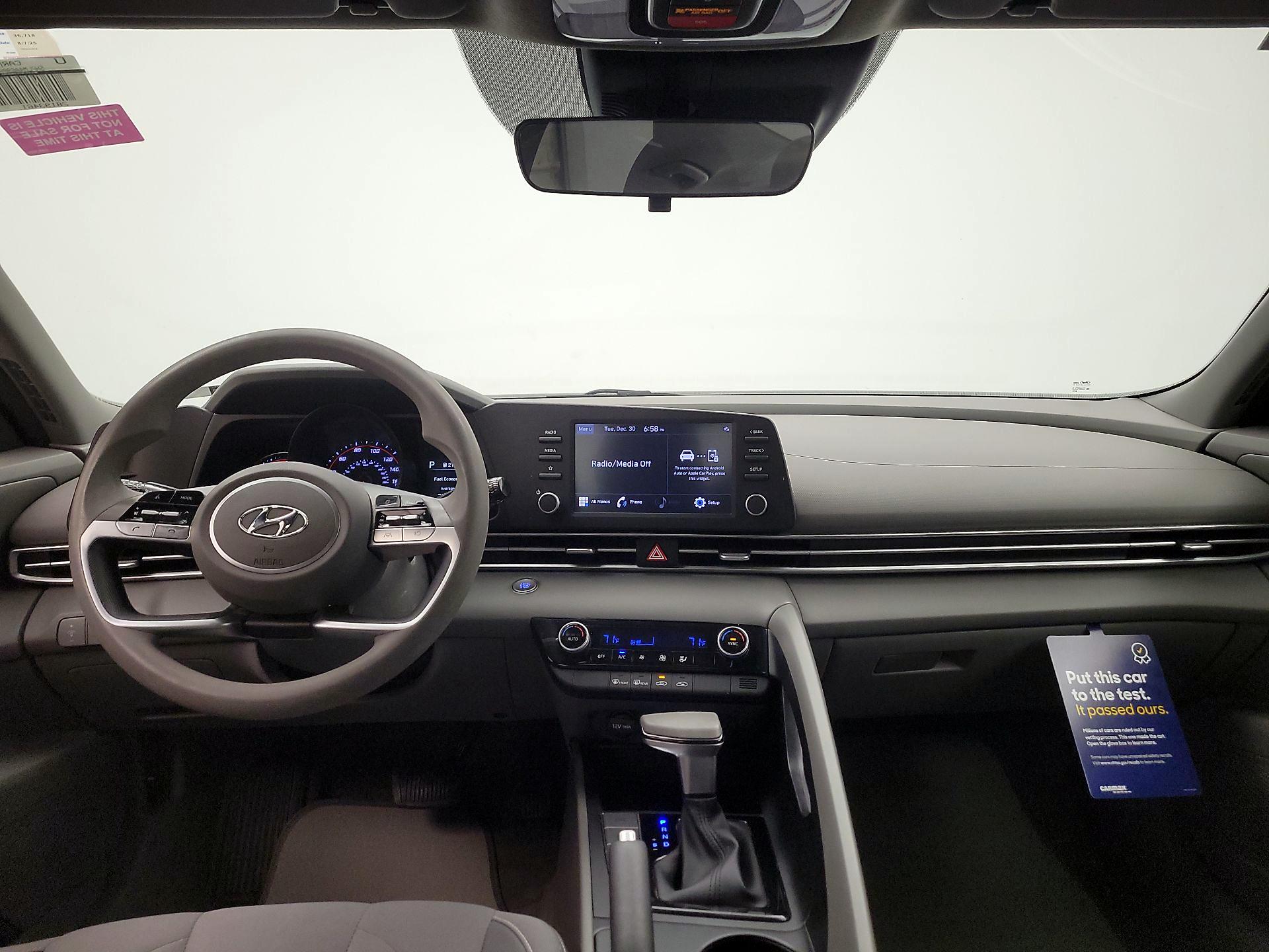 Thumbnail: 2023 Hyundai Elantra - 9