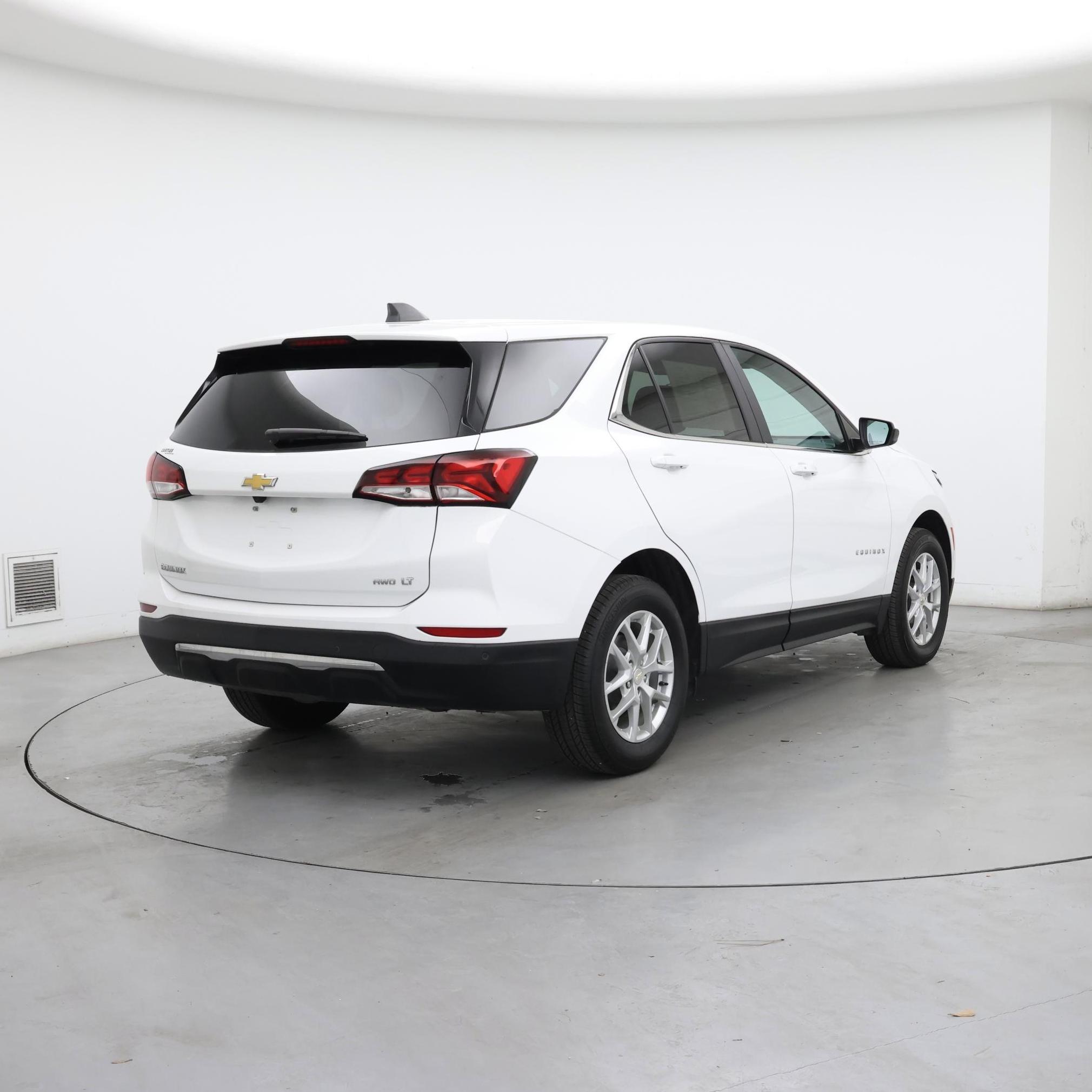 Thumbnail: 2023 Chevrolet Equinox - 8