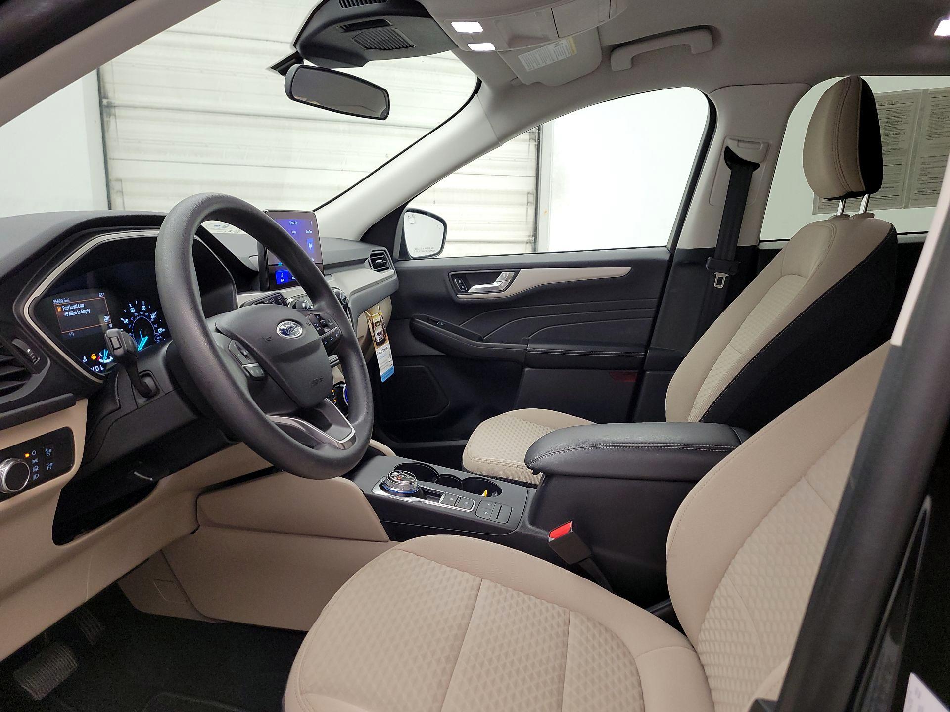 Thumbnail: 2021 Ford Escape - 11