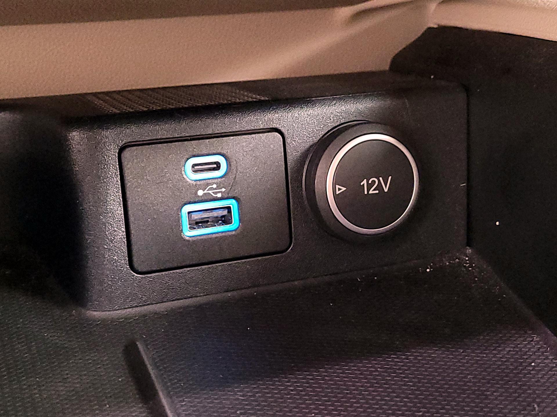 Thumbnail: 2021 Ford Escape - 18