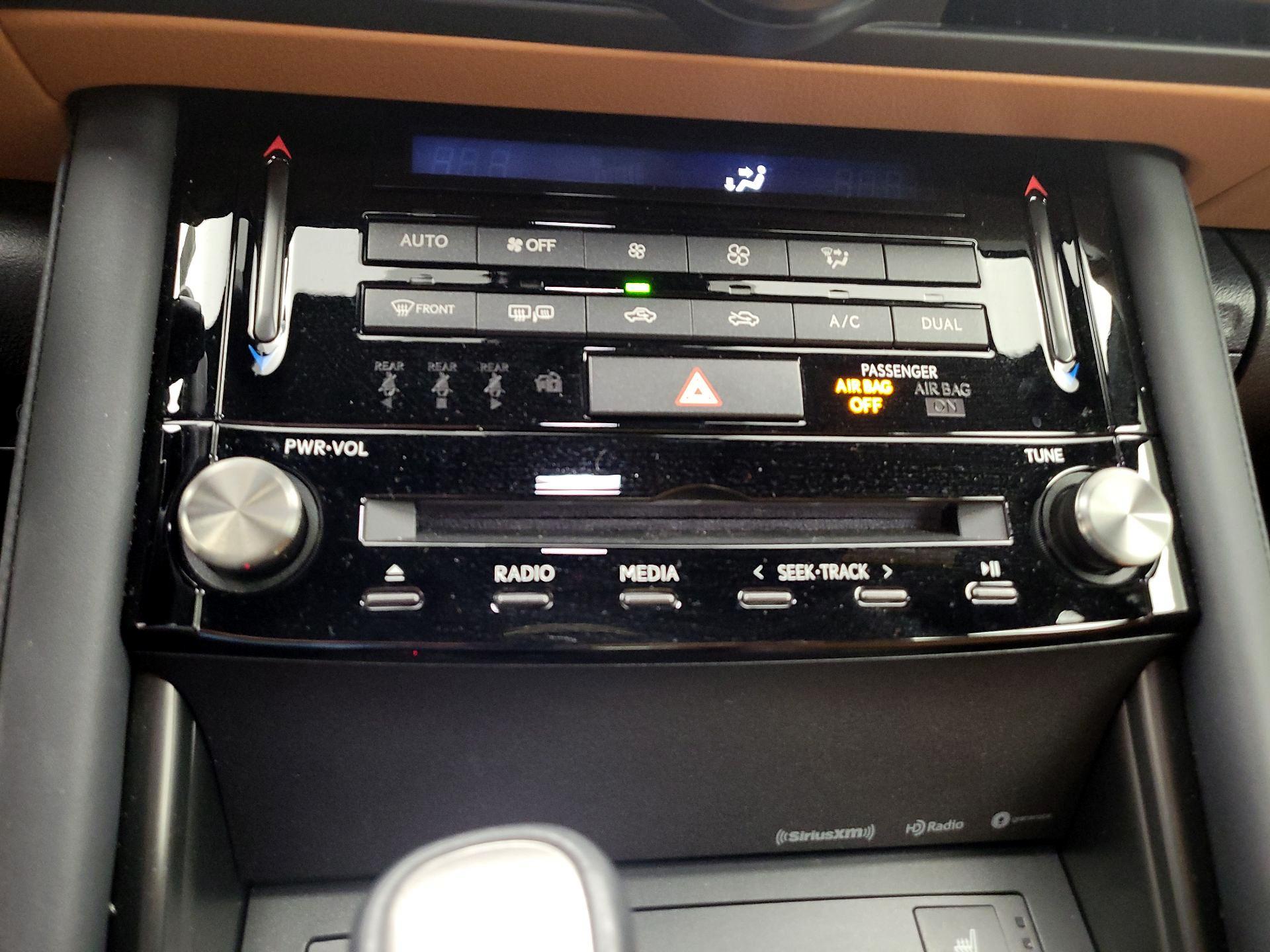 Thumbnail: 2023 Lexus IS - 14