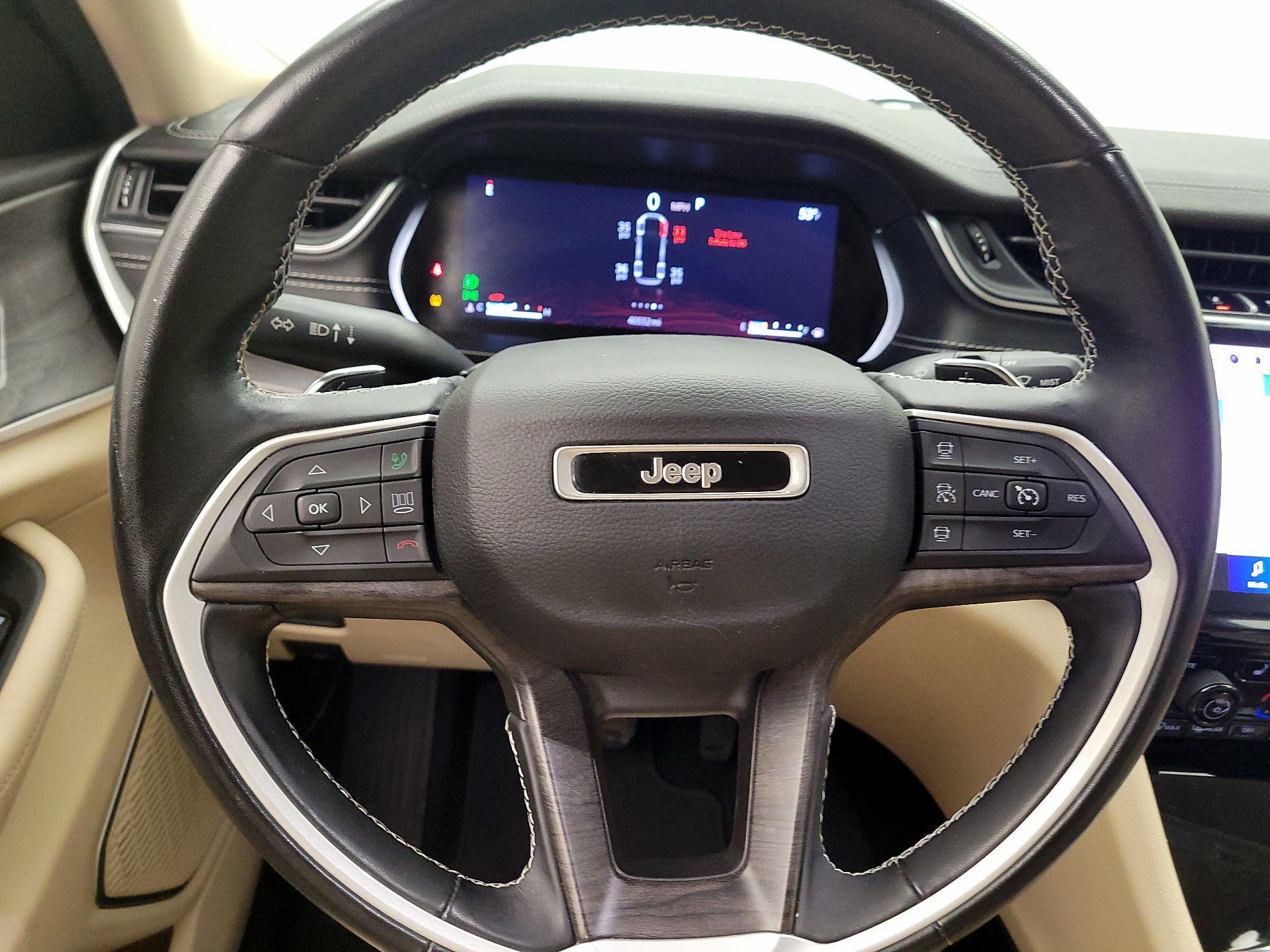 Thumbnail: 2022 Jeep Grand Cherokee - 10