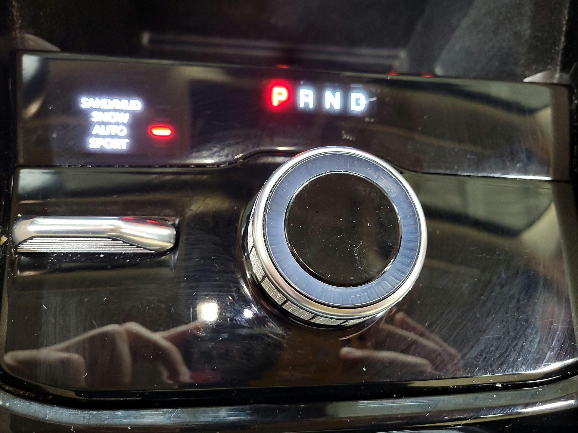 Thumbnail: 2022 Jeep Grand Cherokee - 15