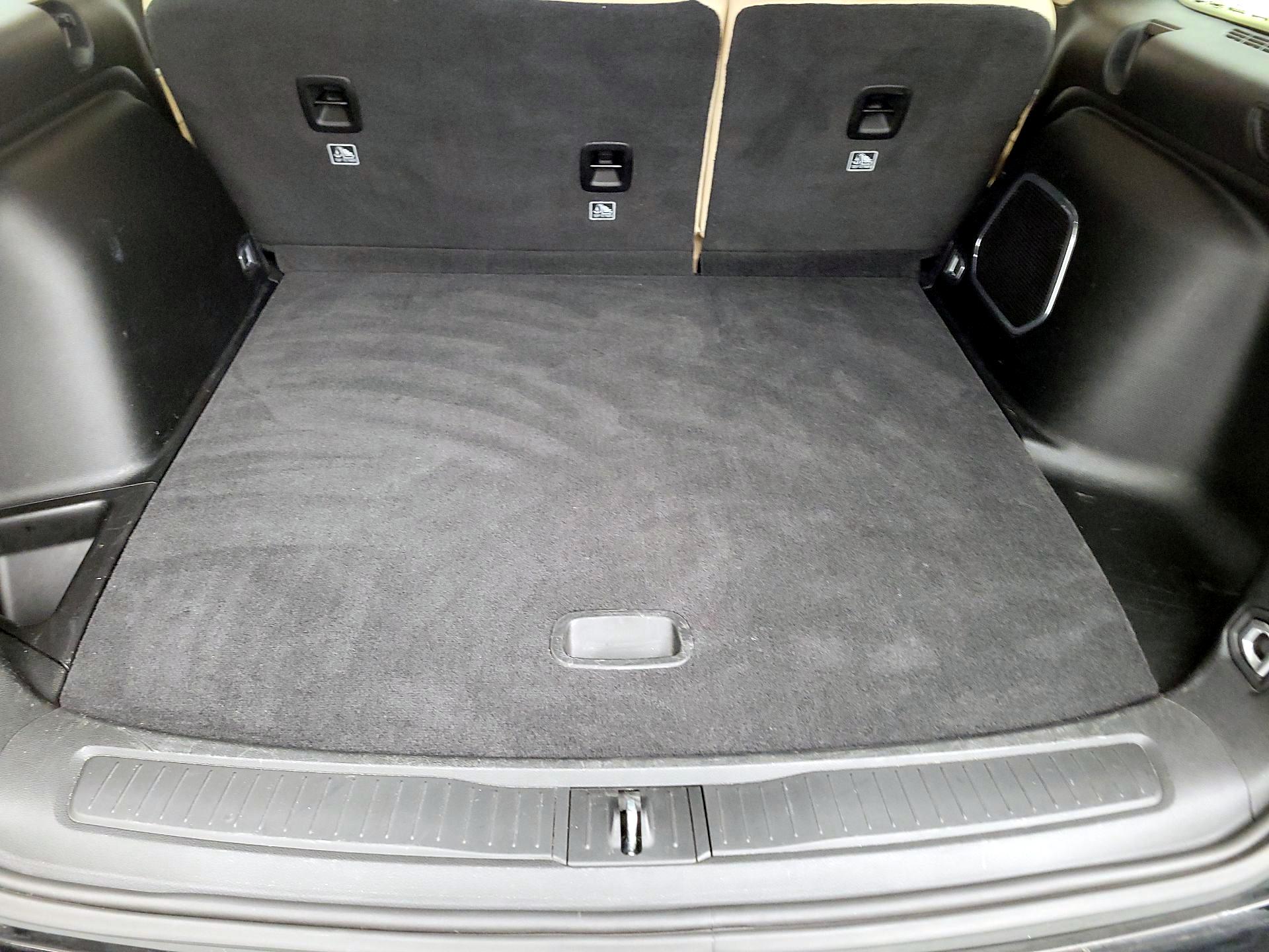 Thumbnail: 2022 Jeep Grand Cherokee - 16