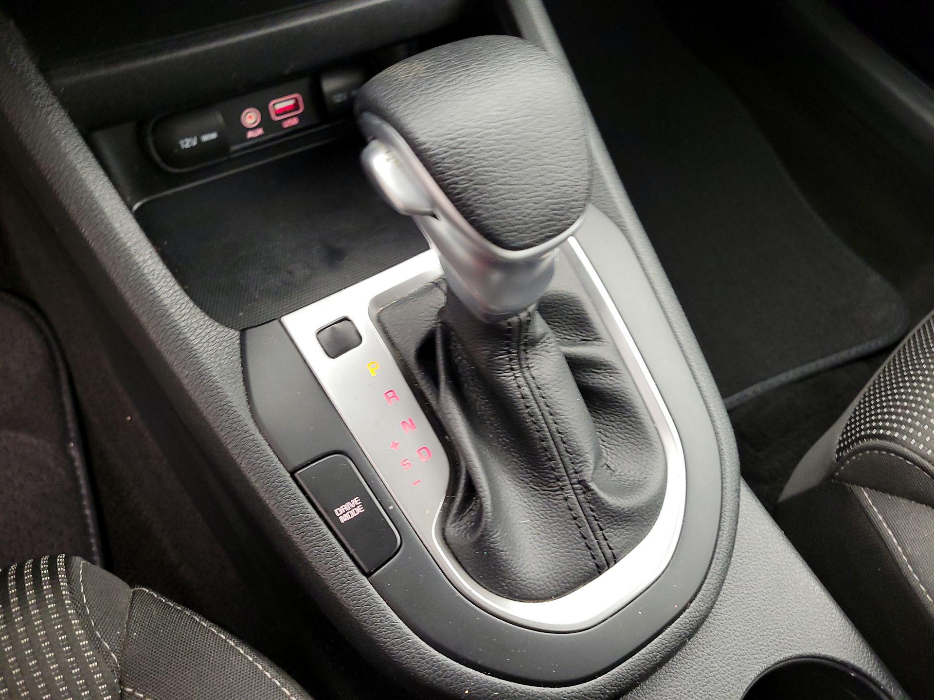 Thumbnail: 2020 Kia Forte - 17