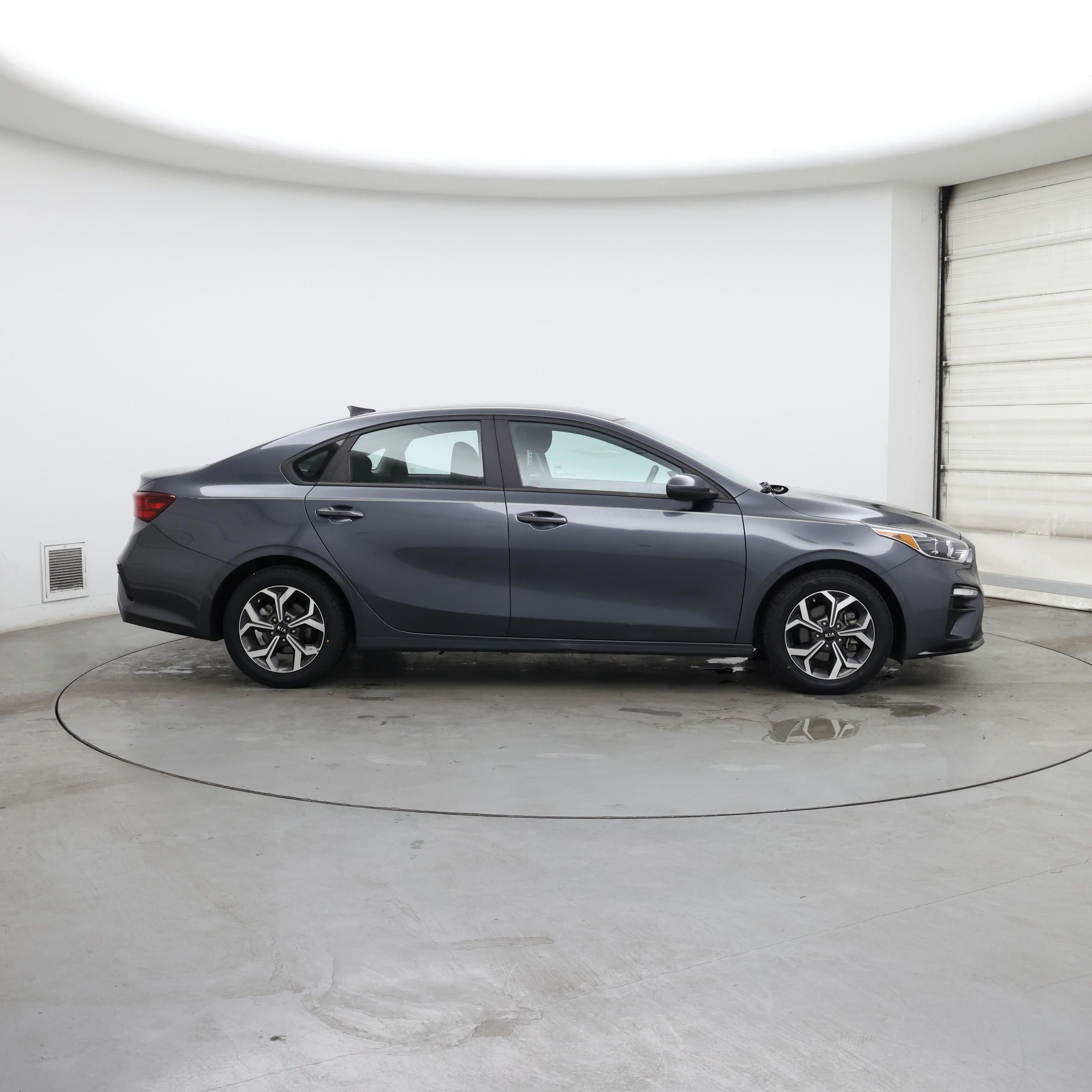 Thumbnail: 2020 Kia Forte - 7