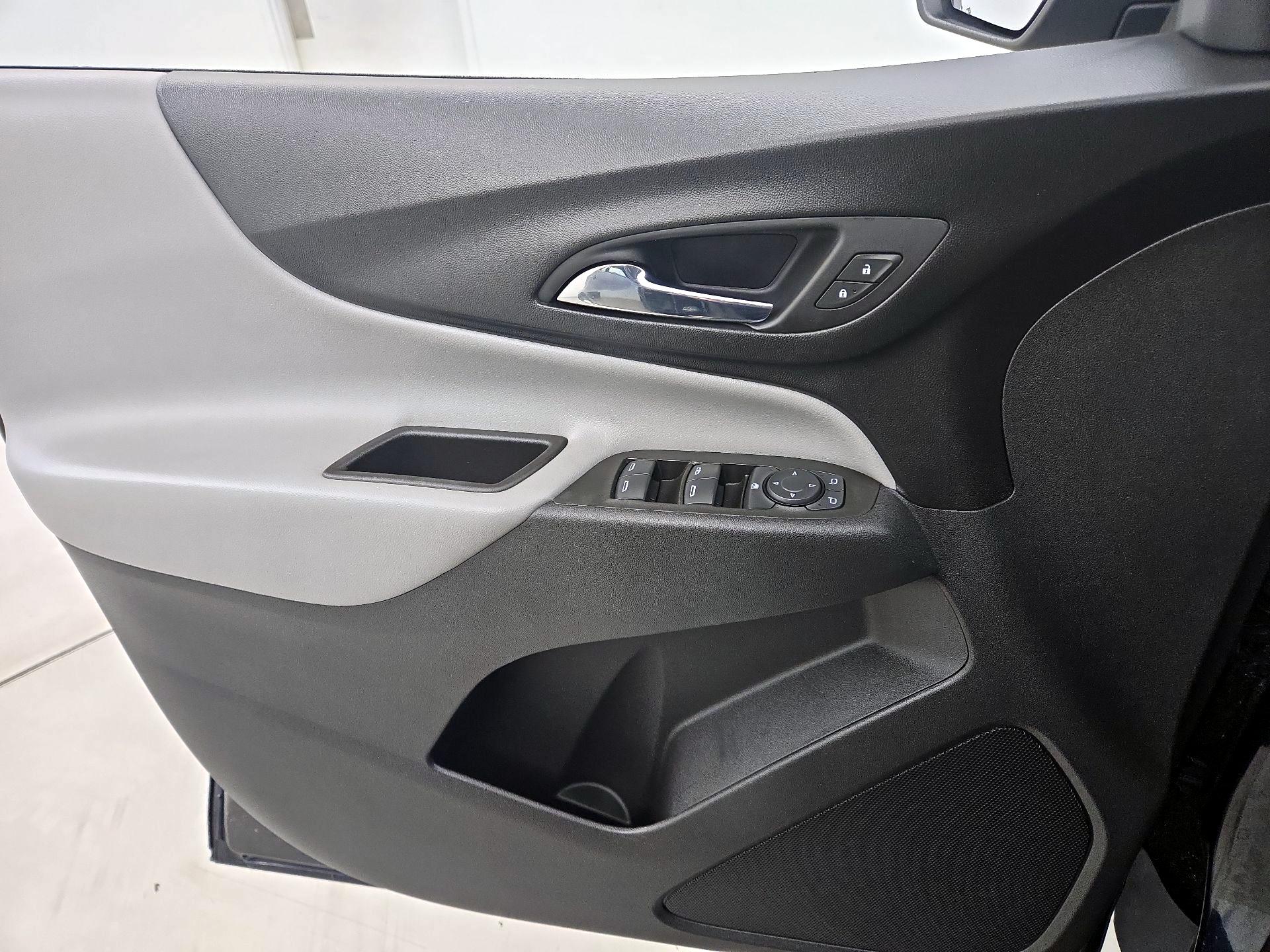 Thumbnail: 2021 Chevrolet Equinox - 12