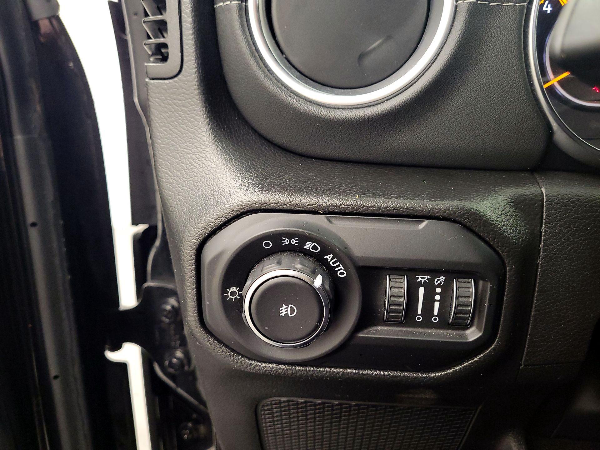 Thumbnail: 2022 Jeep Wrangler - 13