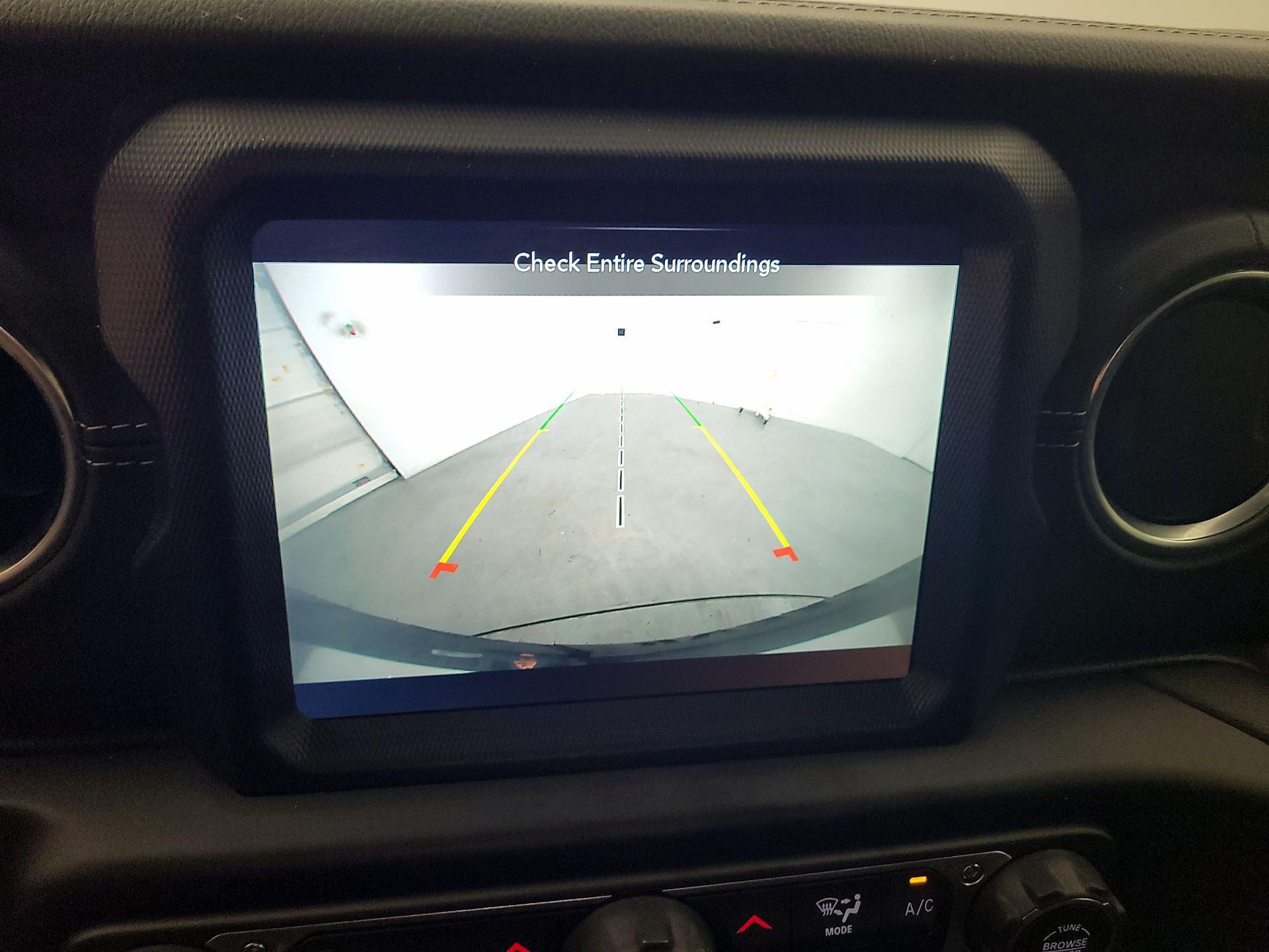 Thumbnail: 2022 Jeep Wrangler - 14