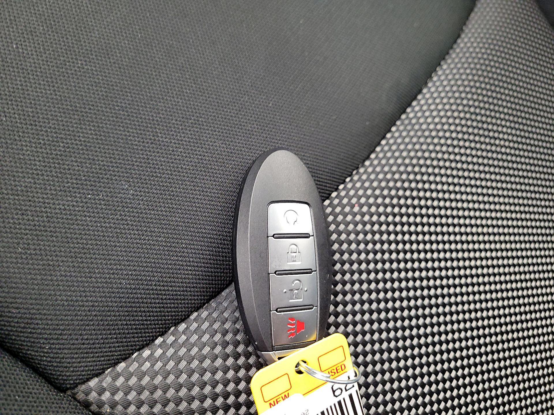 Thumbnail: 2020 Nissan Pathfinder - 18