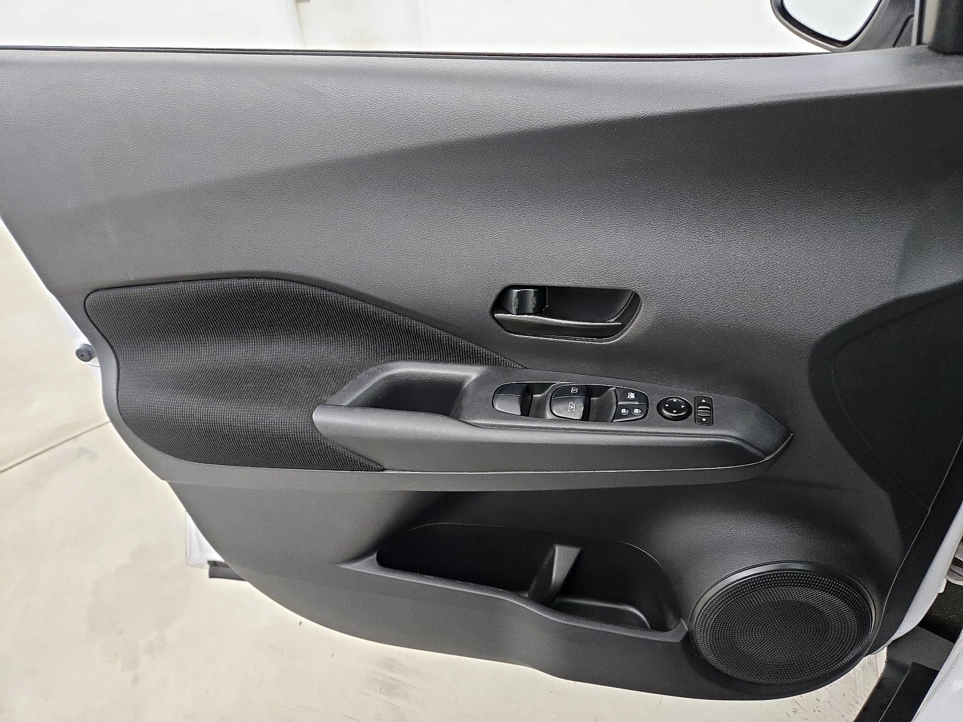 Thumbnail: 2022 Nissan Kicks - 12