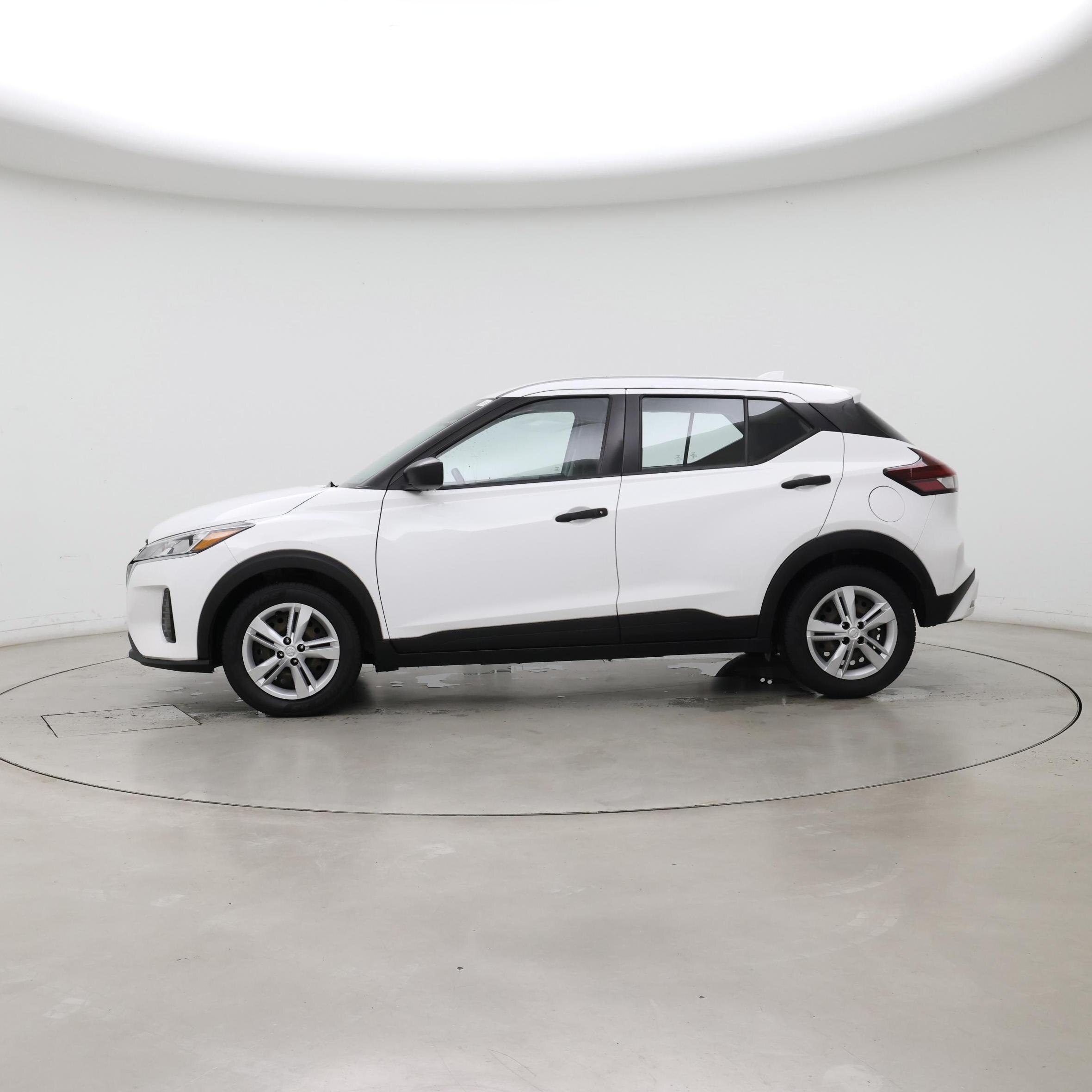 Thumbnail: 2022 Nissan Kicks - 3