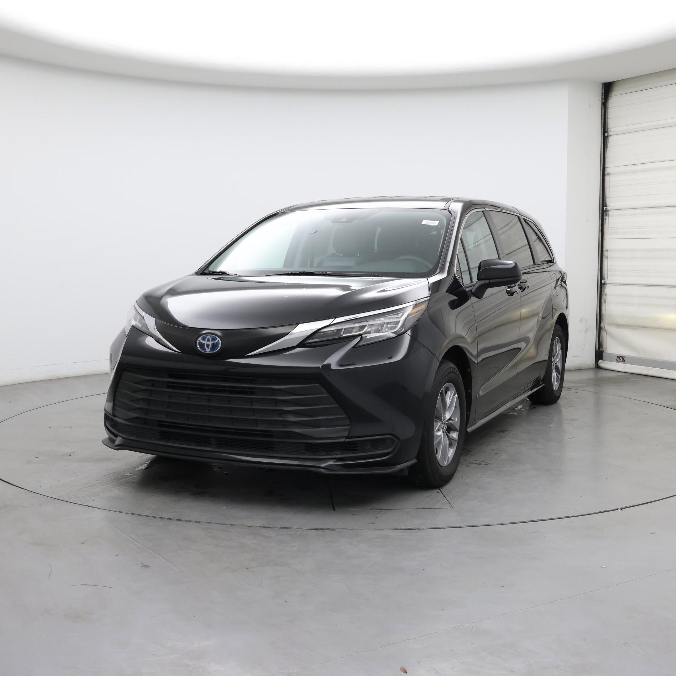Thumbnail: 2022 Toyota Sienna - 4