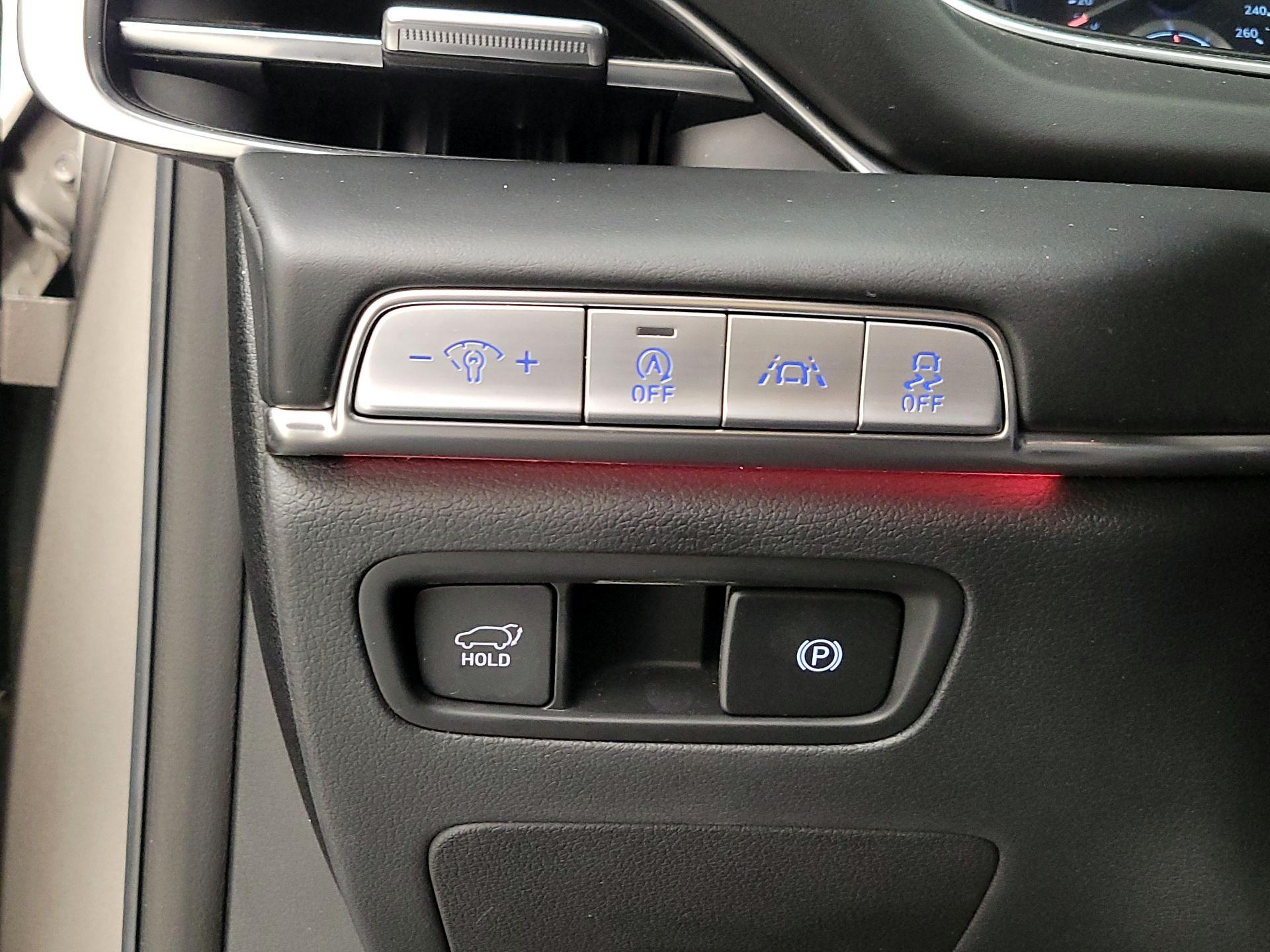 Thumbnail: 2021 Genesis GV80 - 13