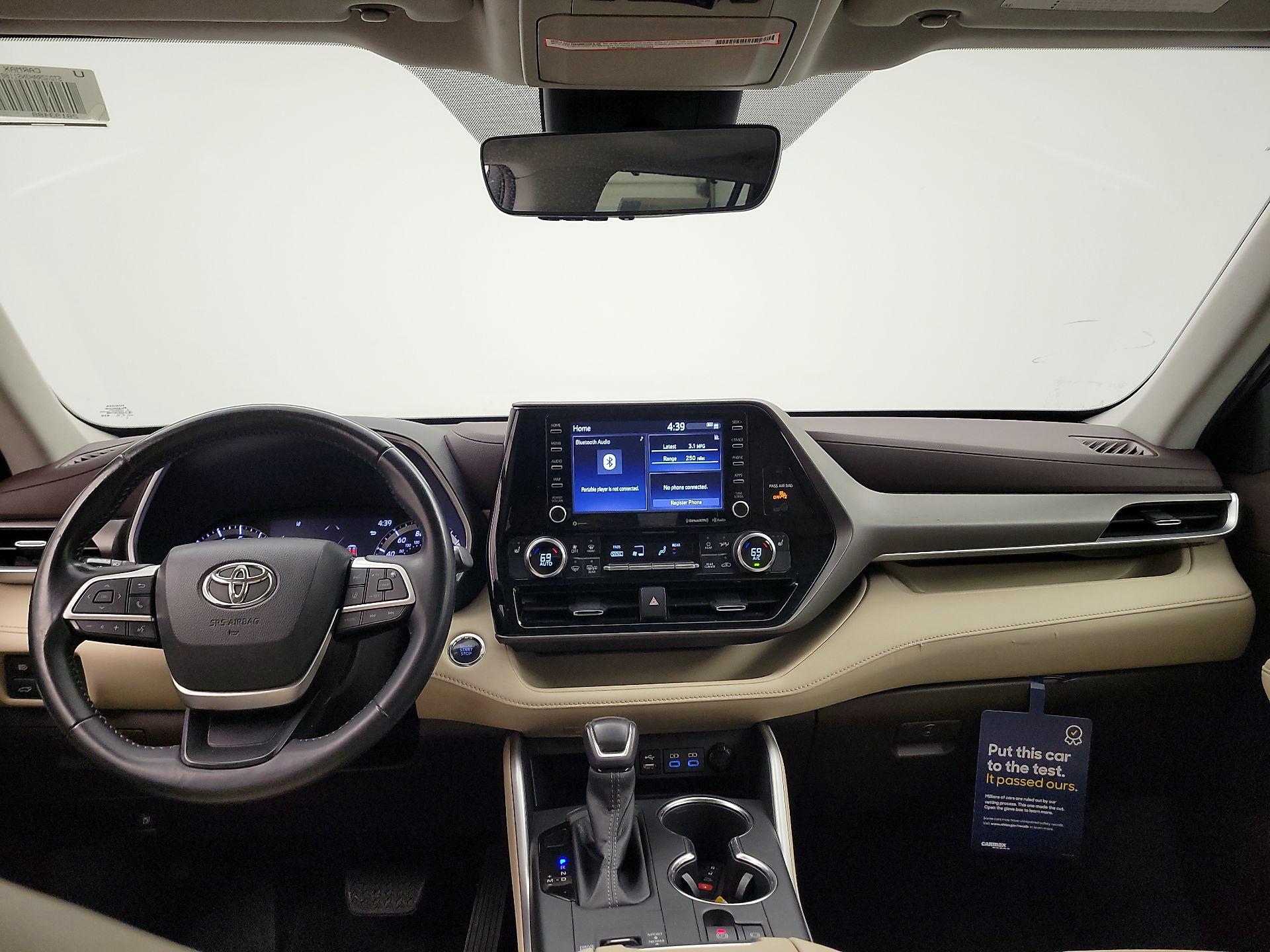 Thumbnail: 2022 Toyota Highlander - 9