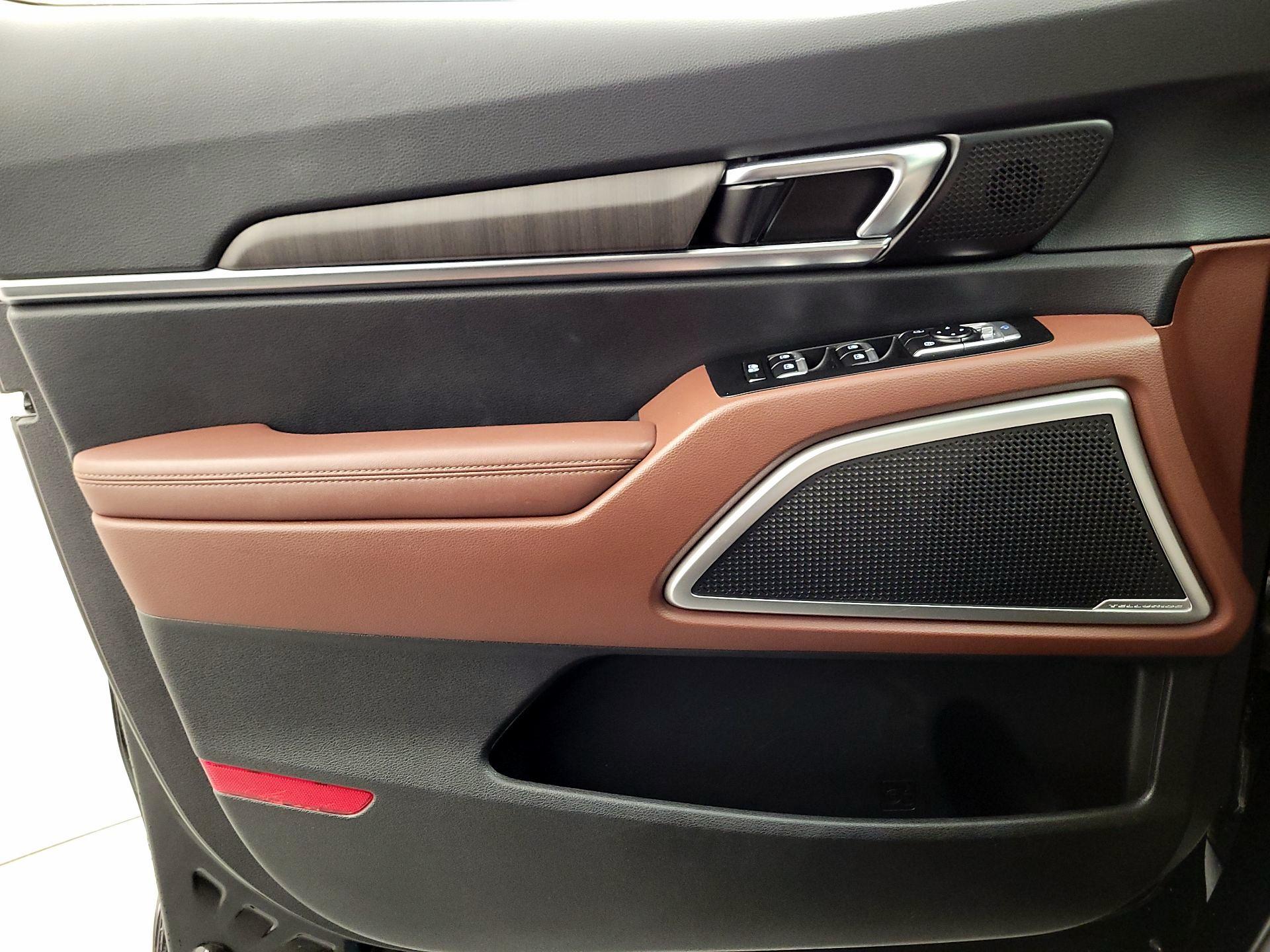 Thumbnail: 2023 Kia Telluride - 12