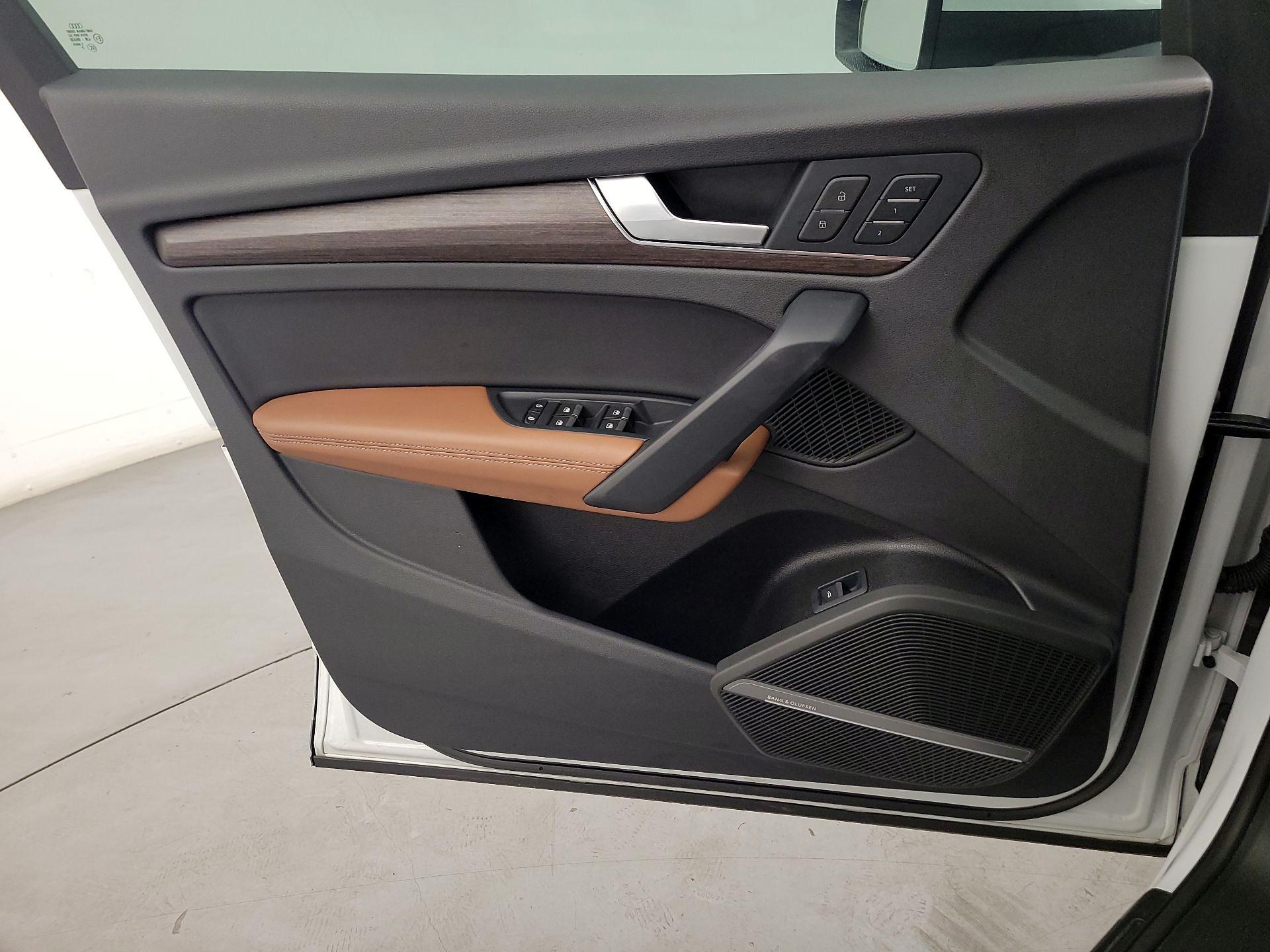 Thumbnail: 2023 Audi Q5 - 12