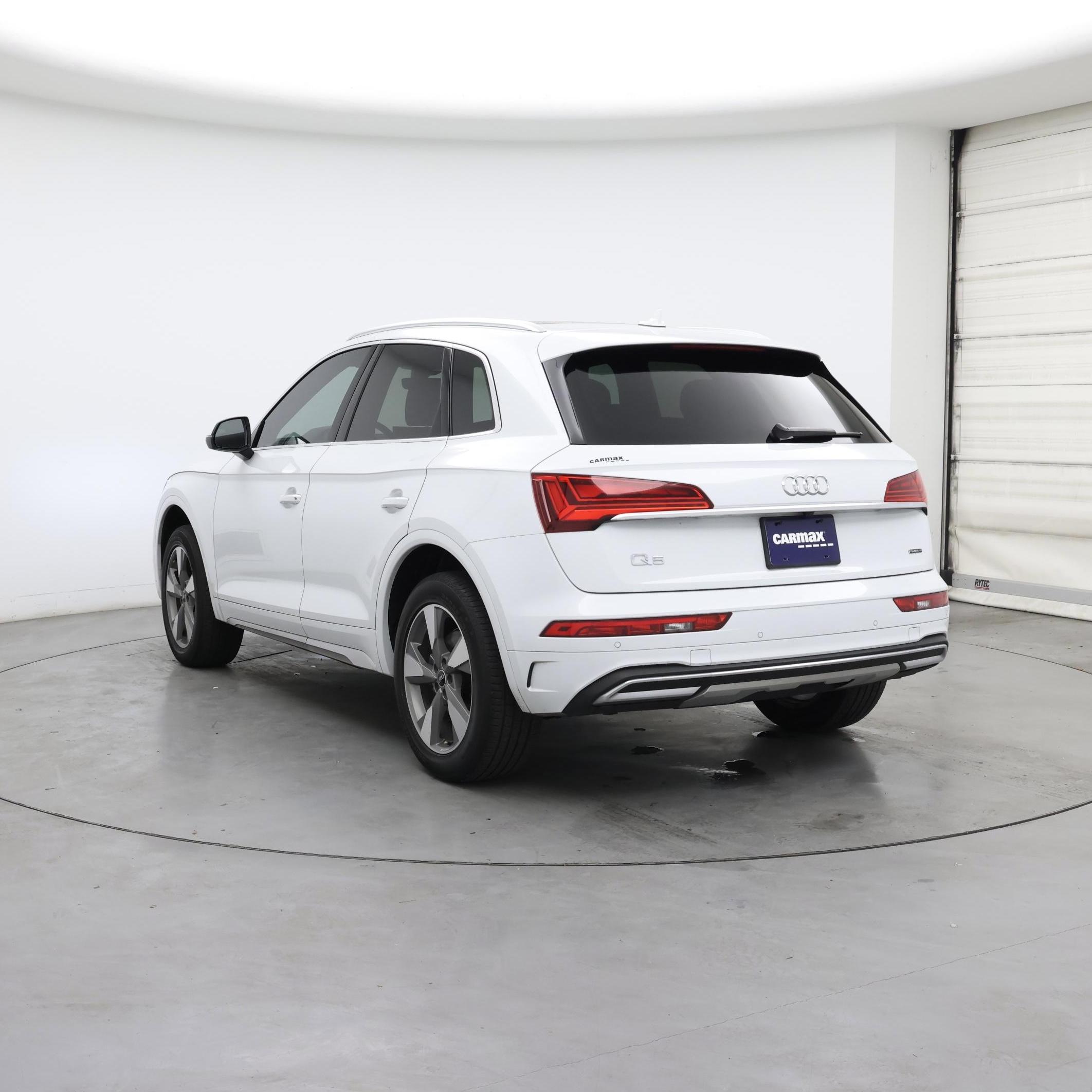 Thumbnail: 2023 Audi Q5 - 2