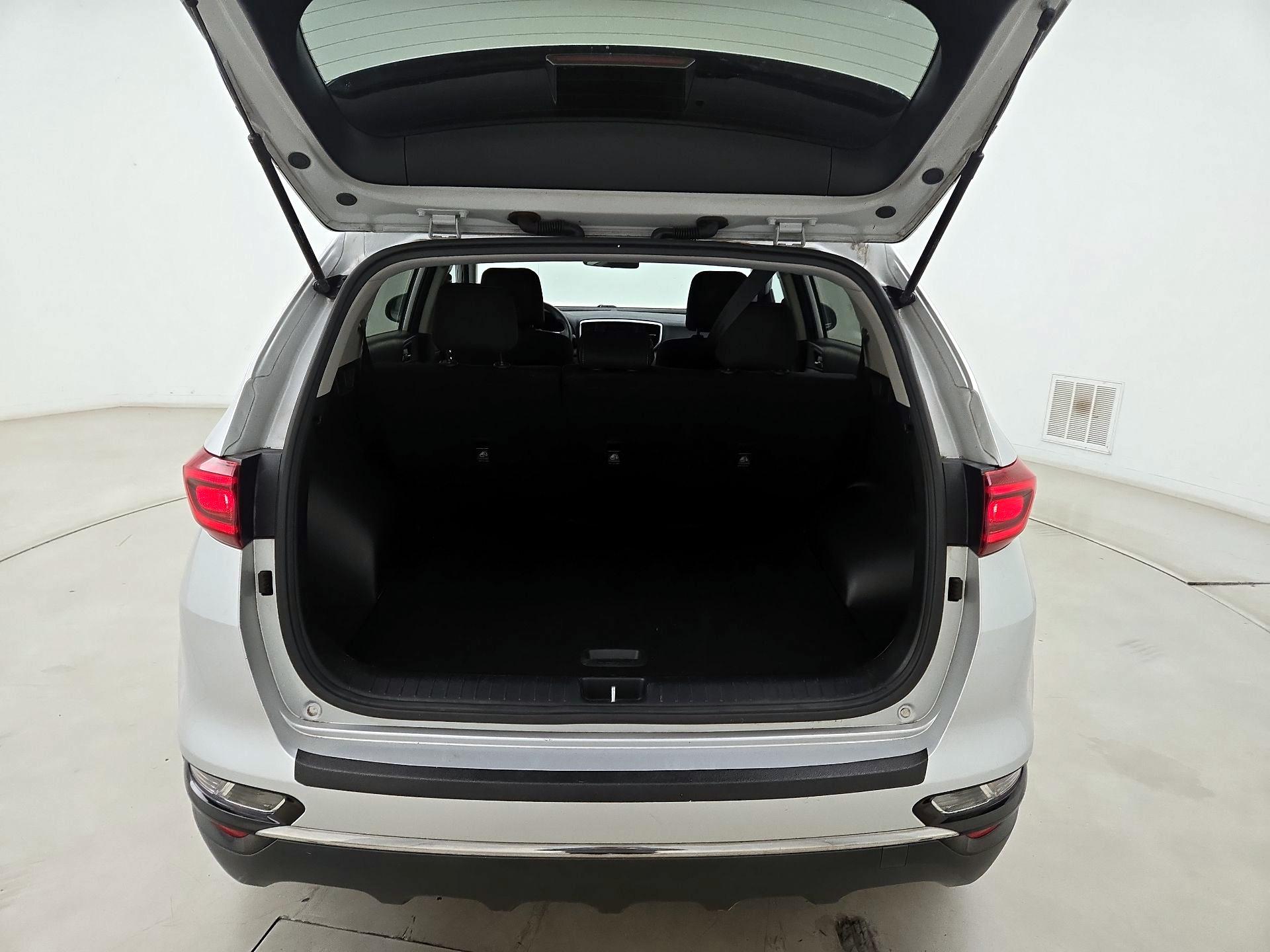 Thumbnail: 2020 Kia Sportage - 20