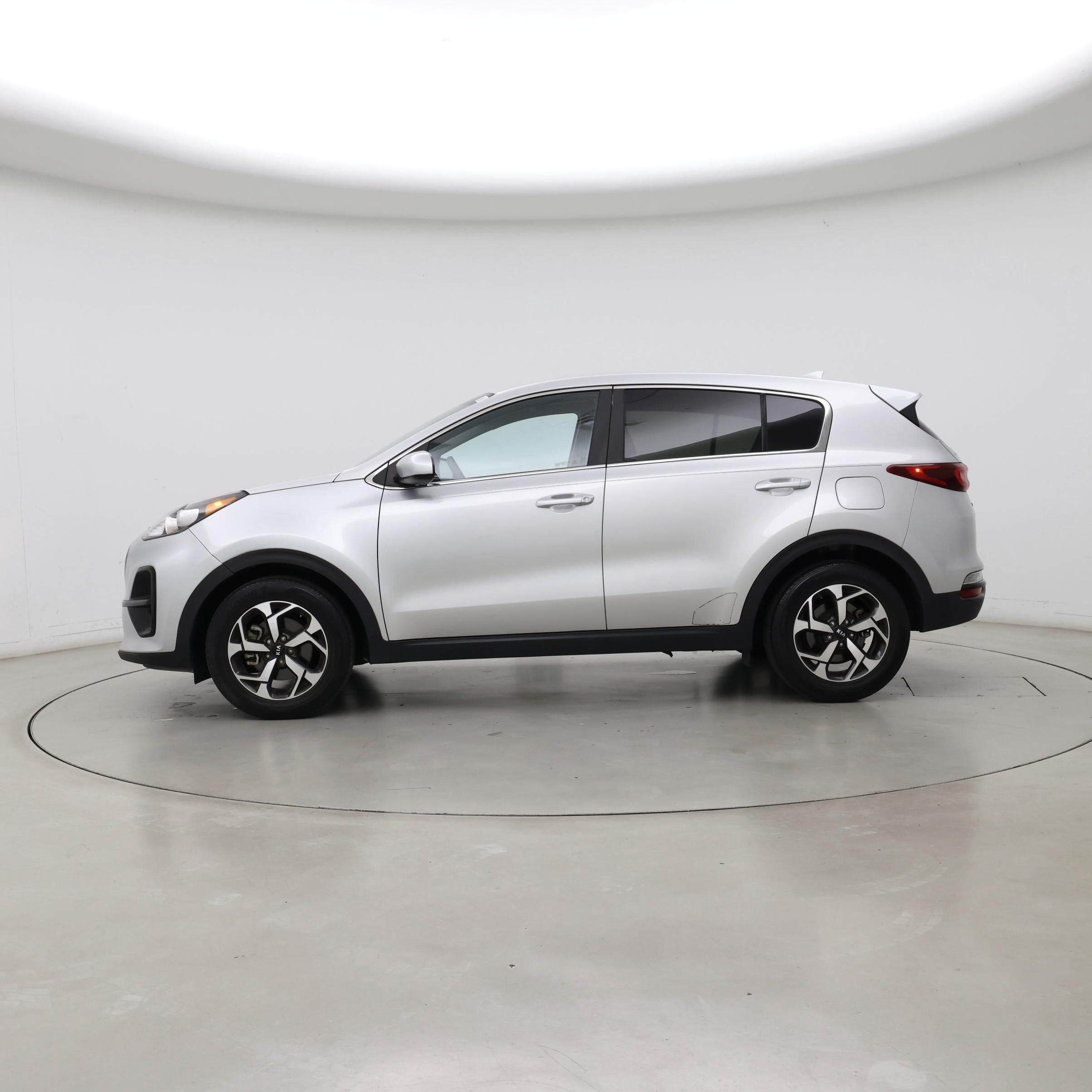 Thumbnail: 2020 Kia Sportage - 3