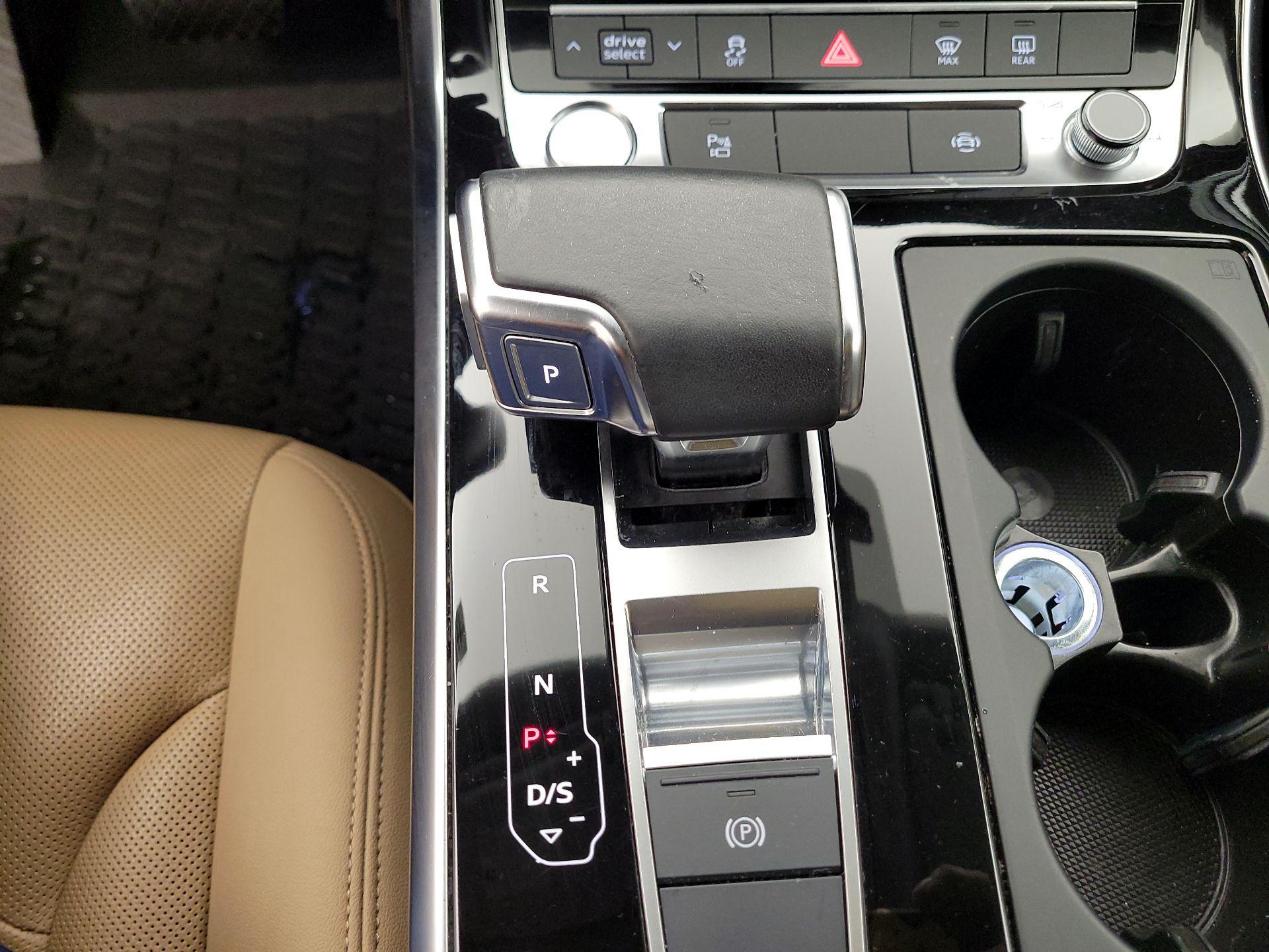 Thumbnail: 2020 Audi Q7 - 15