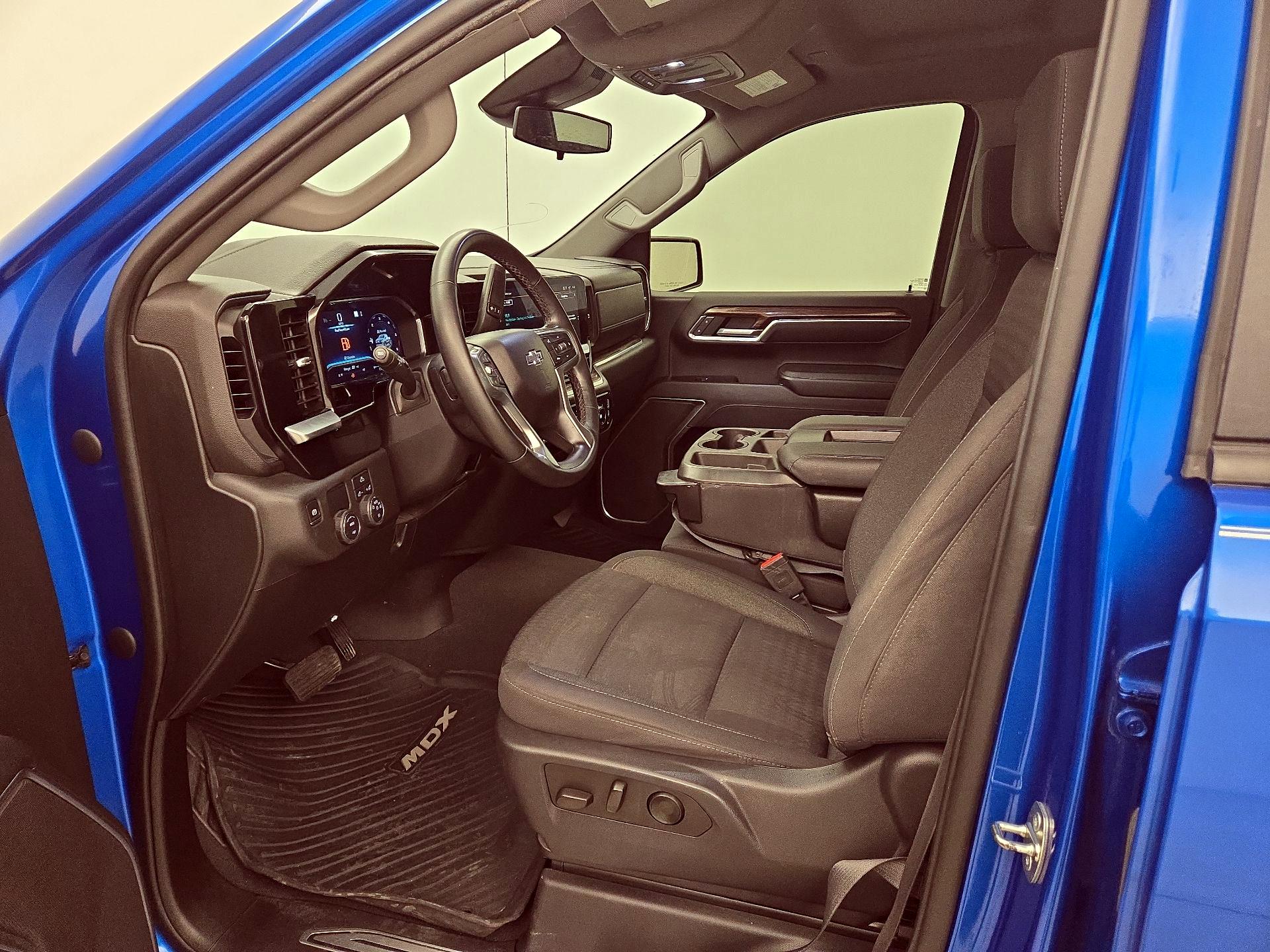 Thumbnail: 2023 Chevrolet Silverado 1500 - 11