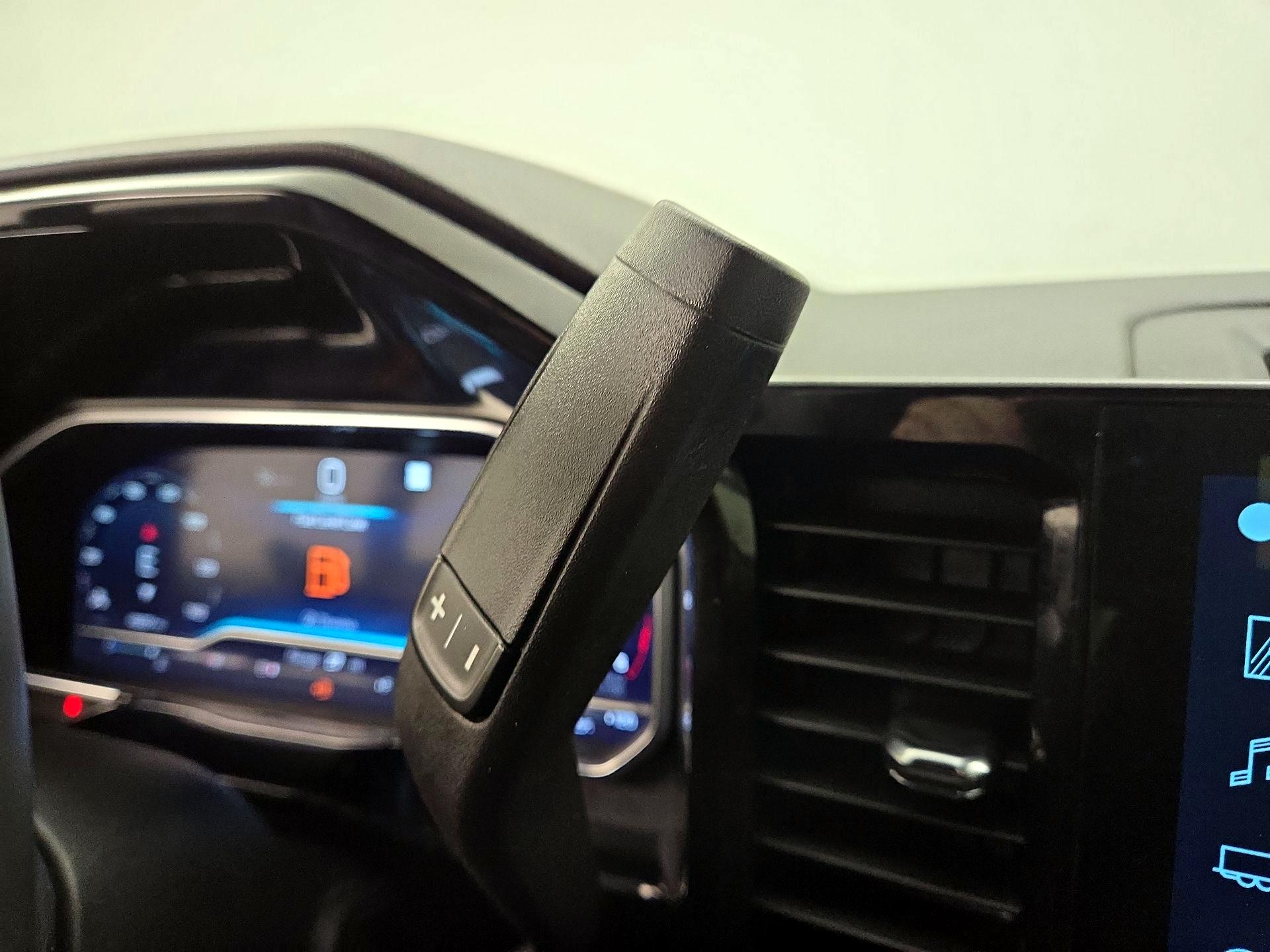 Thumbnail: 2023 Chevrolet Silverado 1500 - 17