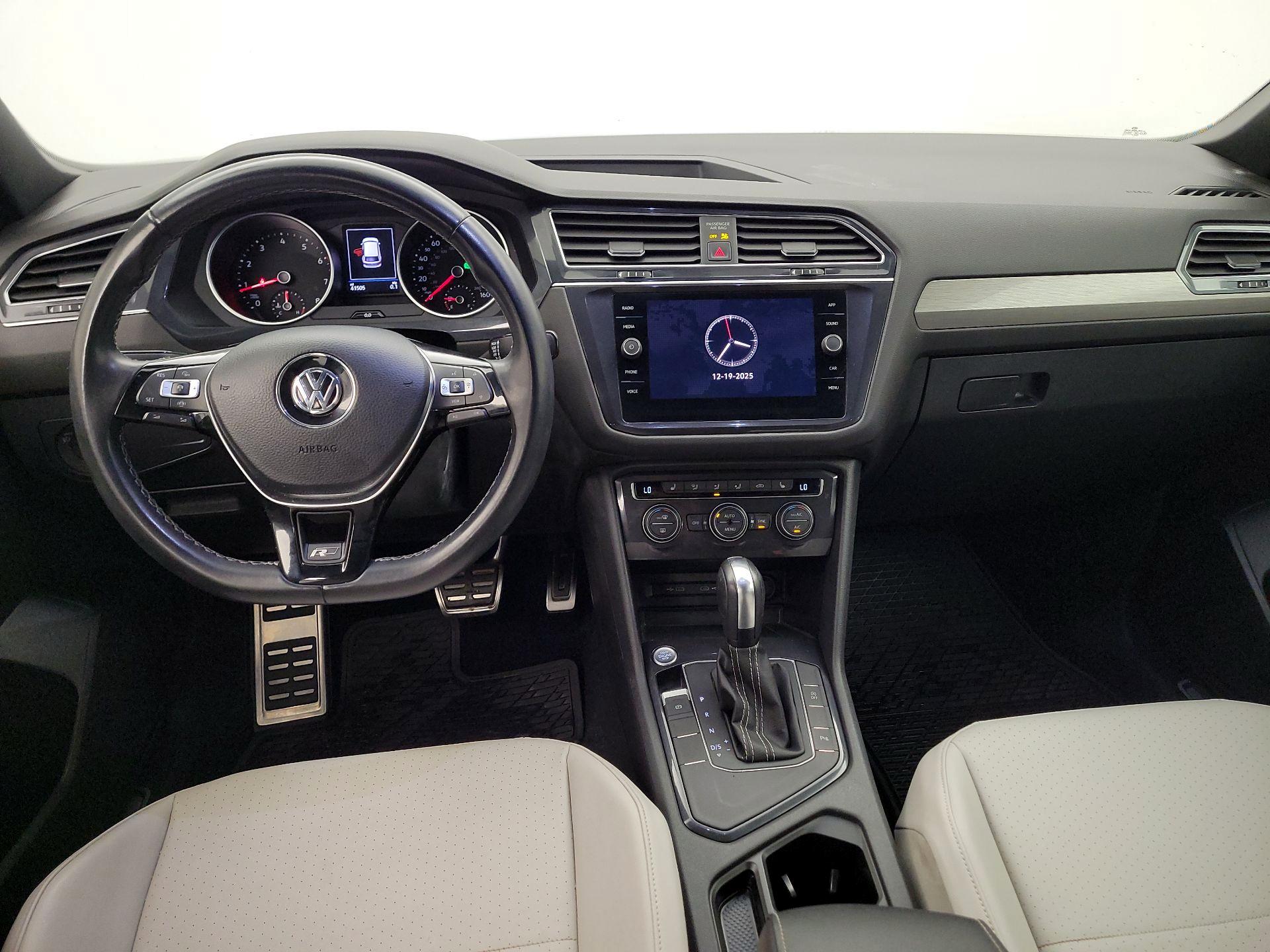 Thumbnail: 2021 Volkswagen Tiguan - 9