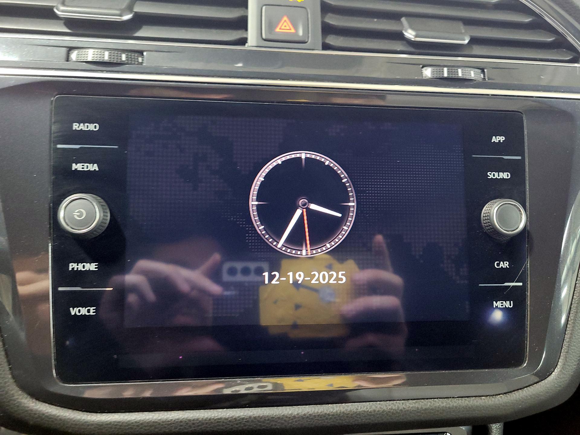 Thumbnail: 2021 Volkswagen Tiguan - 13