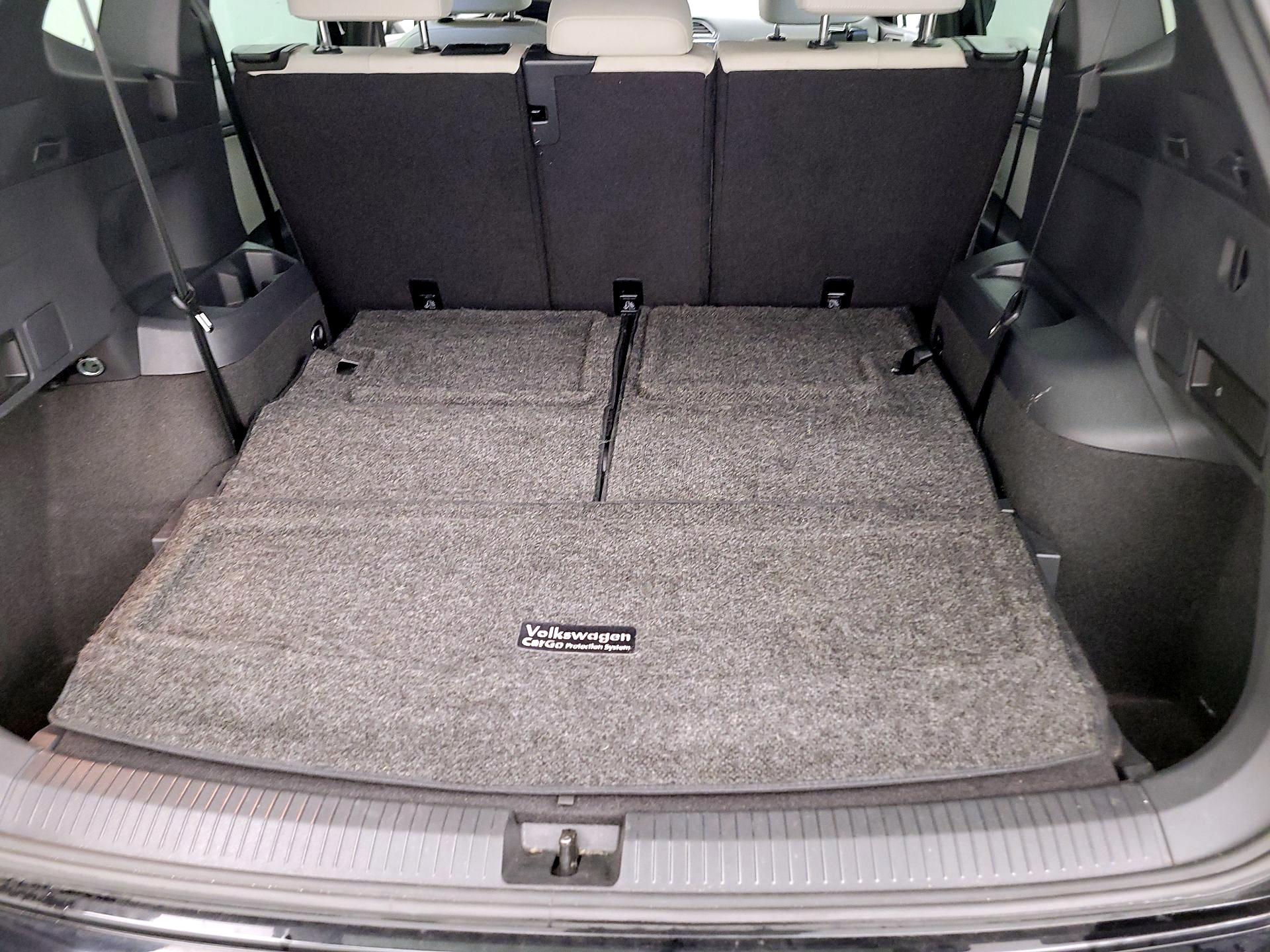 Thumbnail: 2021 Volkswagen Tiguan - 16