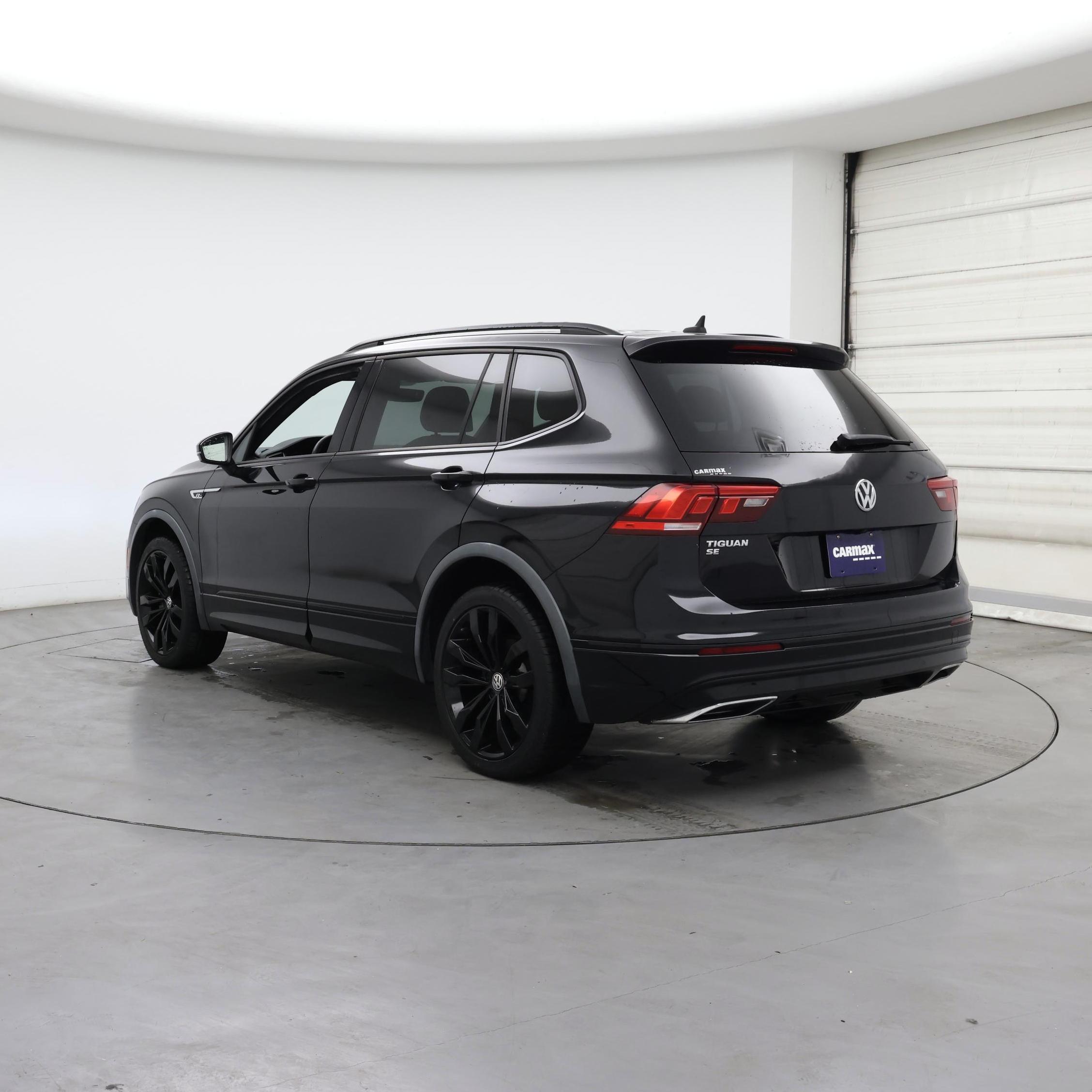 Thumbnail: 2021 Volkswagen Tiguan - 2