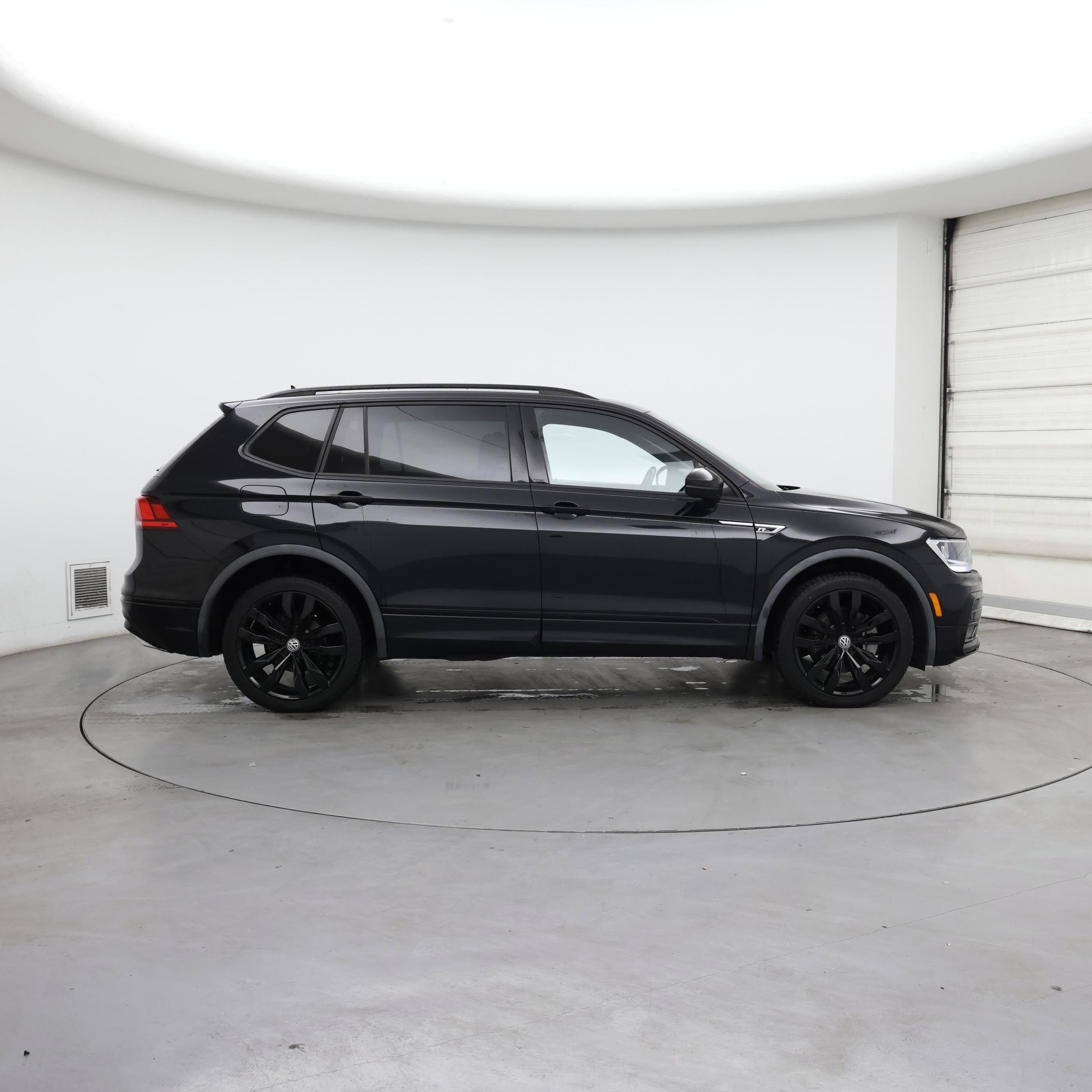 Thumbnail: 2021 Volkswagen Tiguan - 7