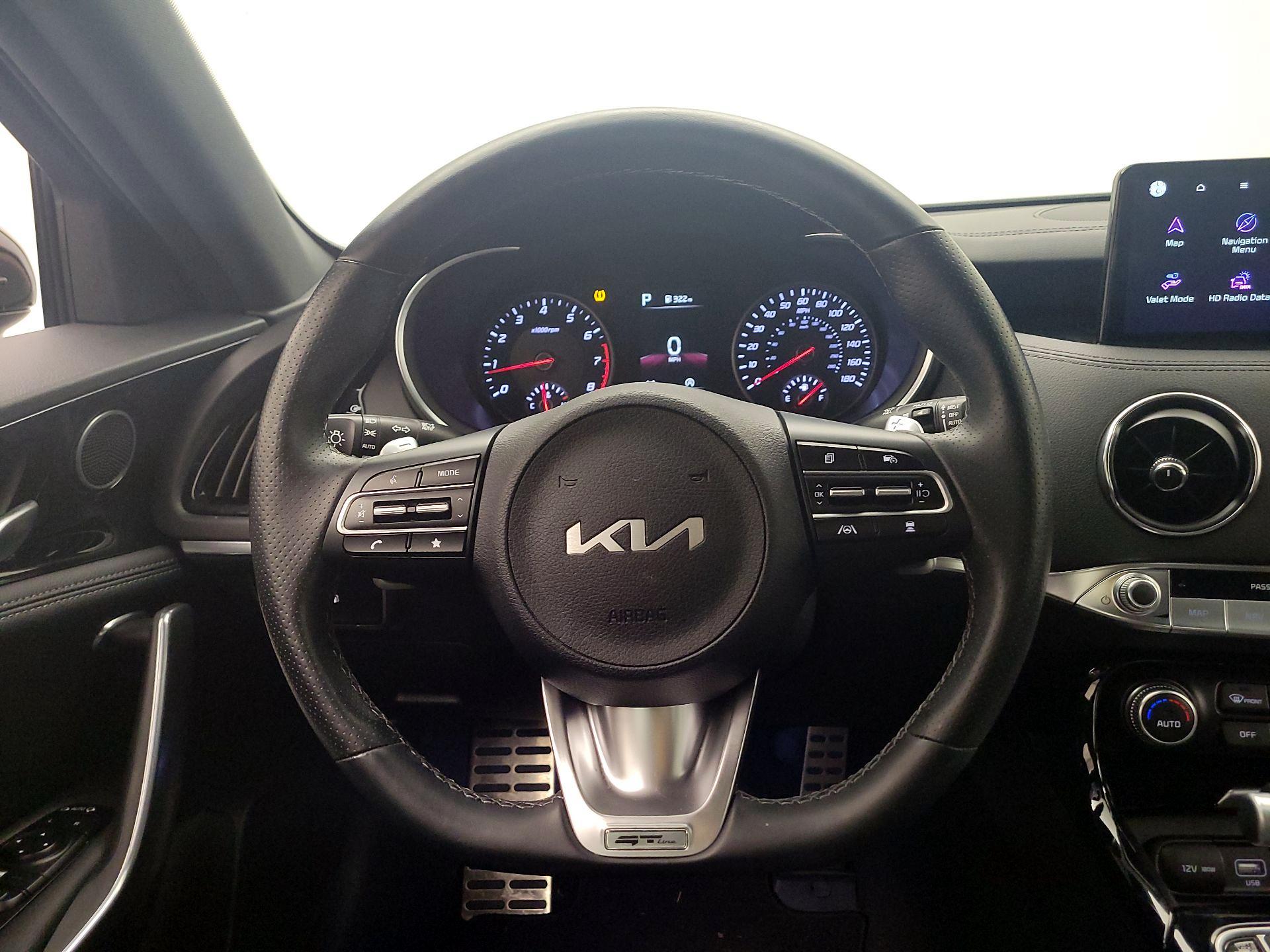 Thumbnail: 2023 Kia Stinger - 10