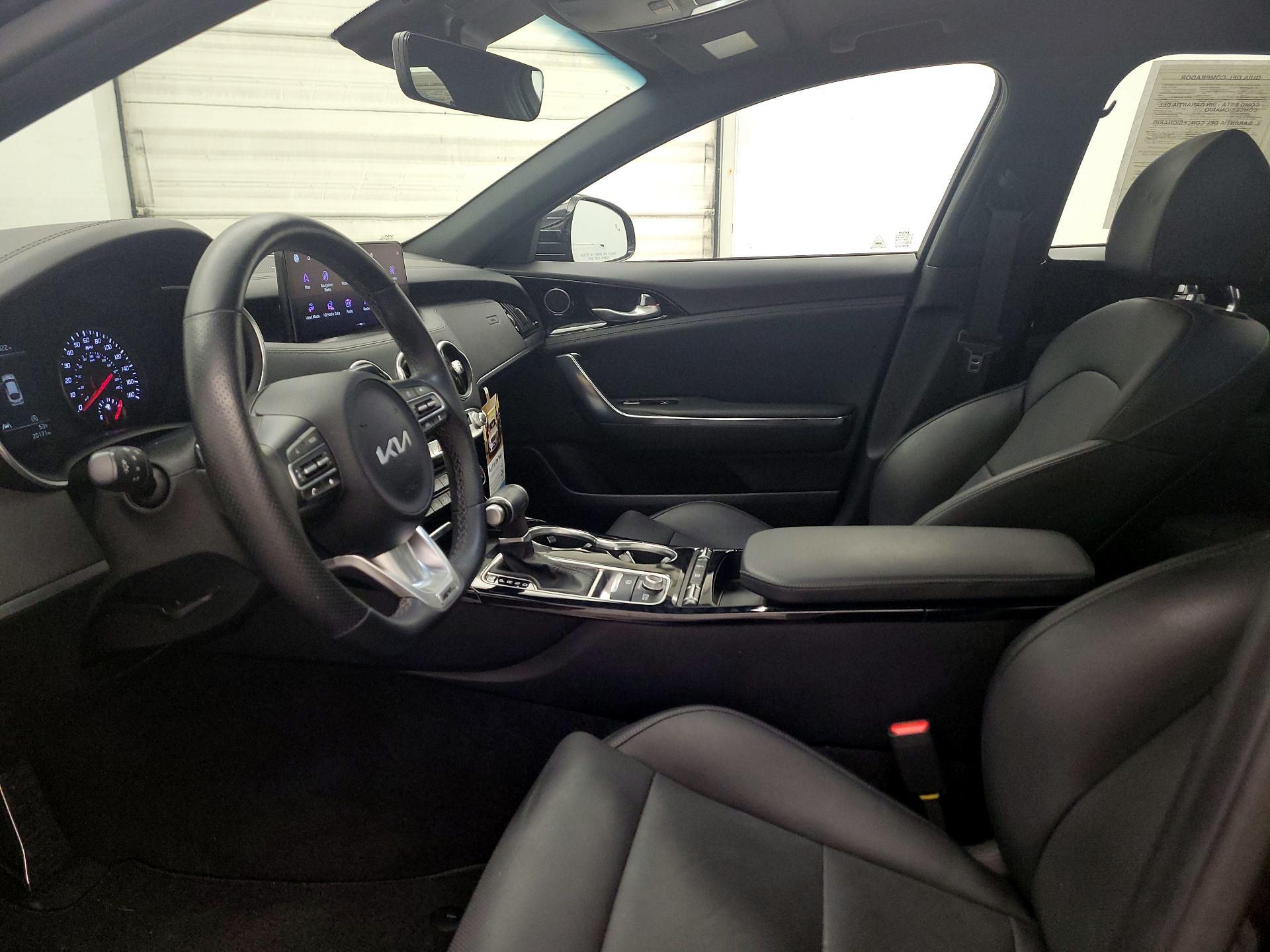 Thumbnail: 2023 Kia Stinger - 11