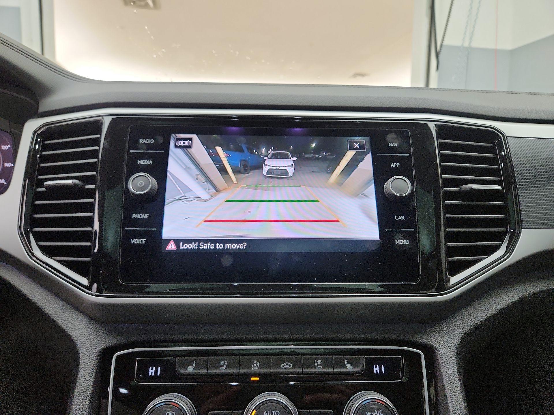 Thumbnail: 2022 Volkswagen Atlas - 14