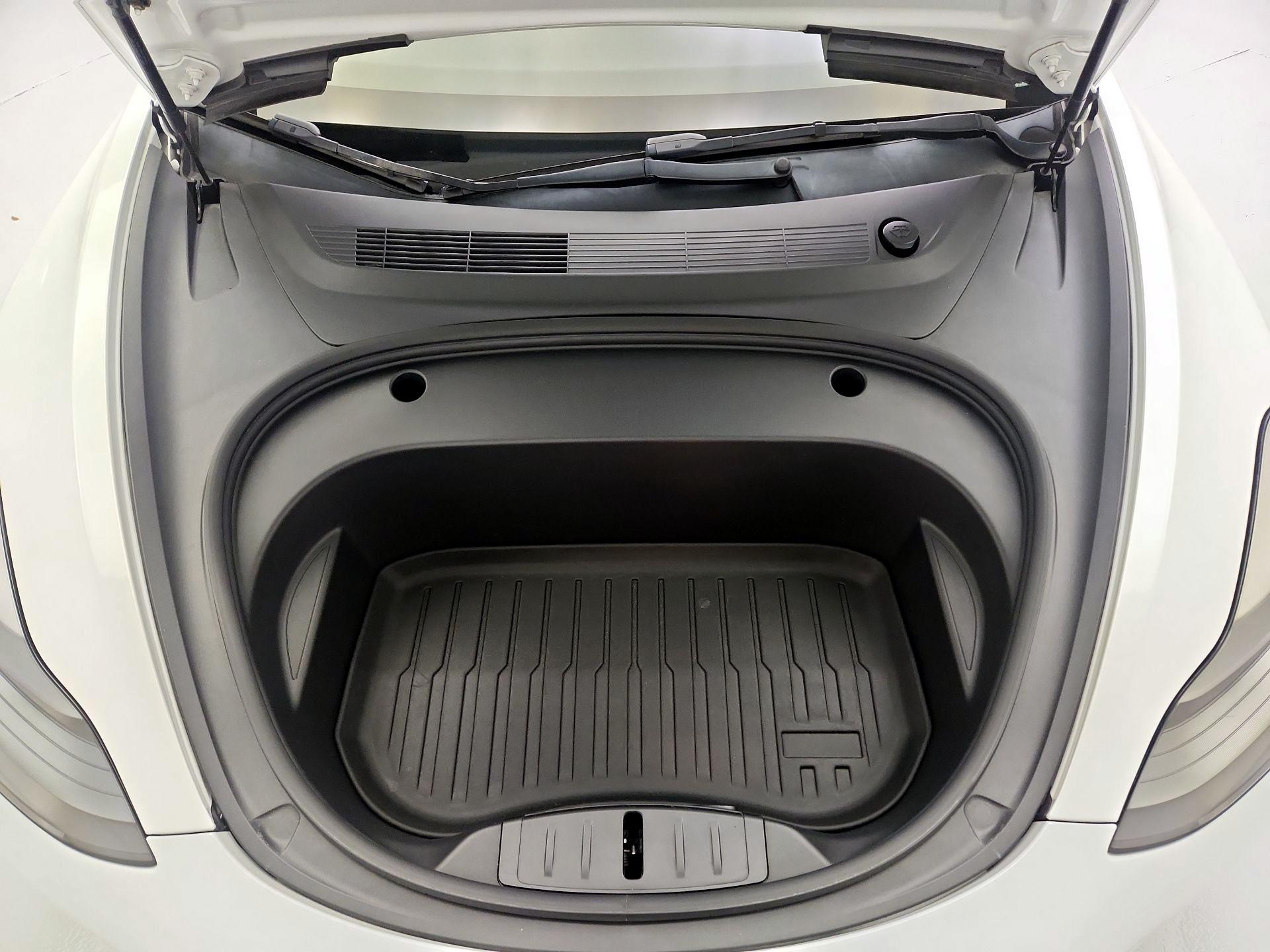 Thumbnail: 2022 Tesla Model 3 - 20