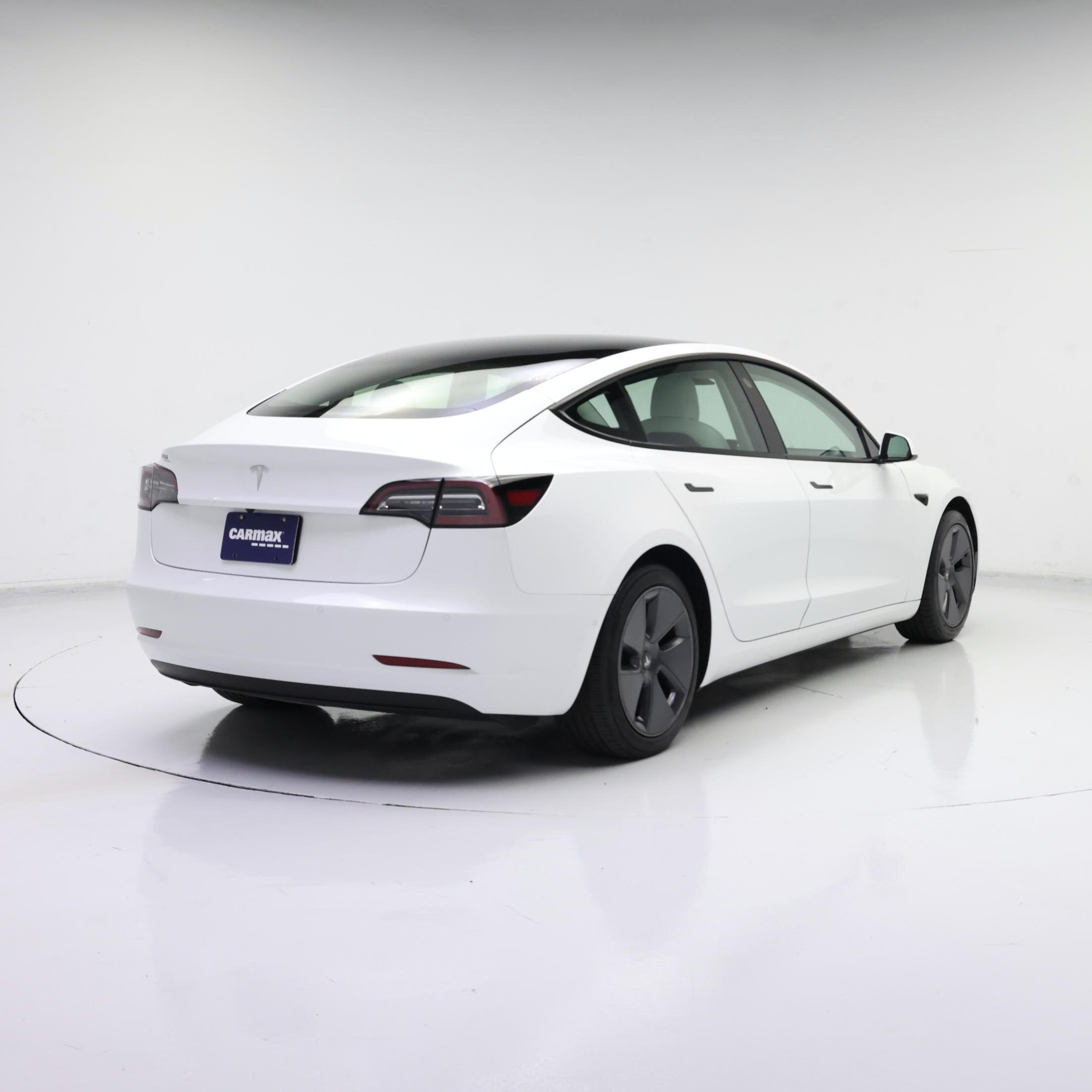 Thumbnail: 2022 Tesla Model 3 - 8