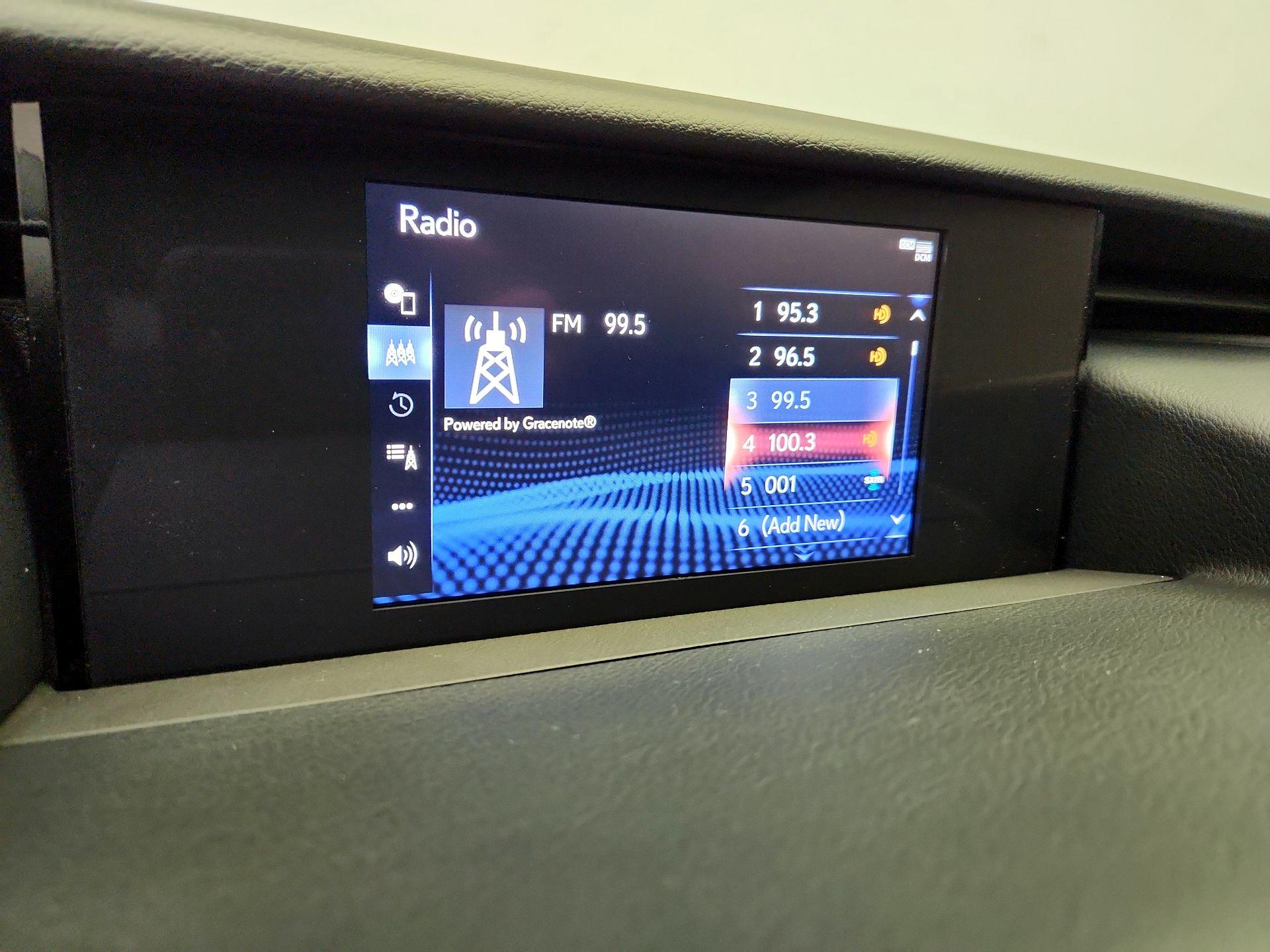 Thumbnail: 2019 Lexus RC - 16