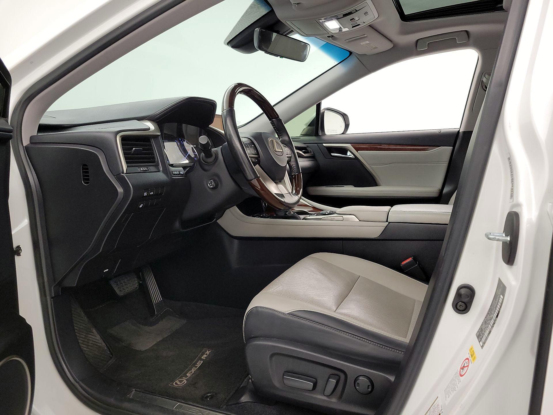 Thumbnail: 2018 Lexus RX - 11