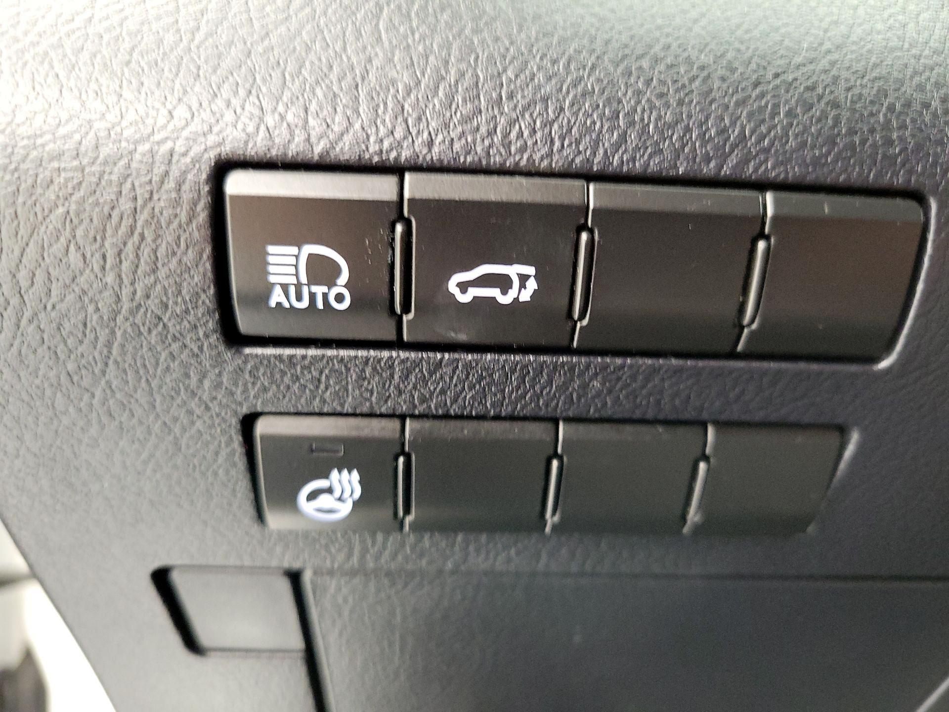 Thumbnail: 2018 Lexus RX - 13