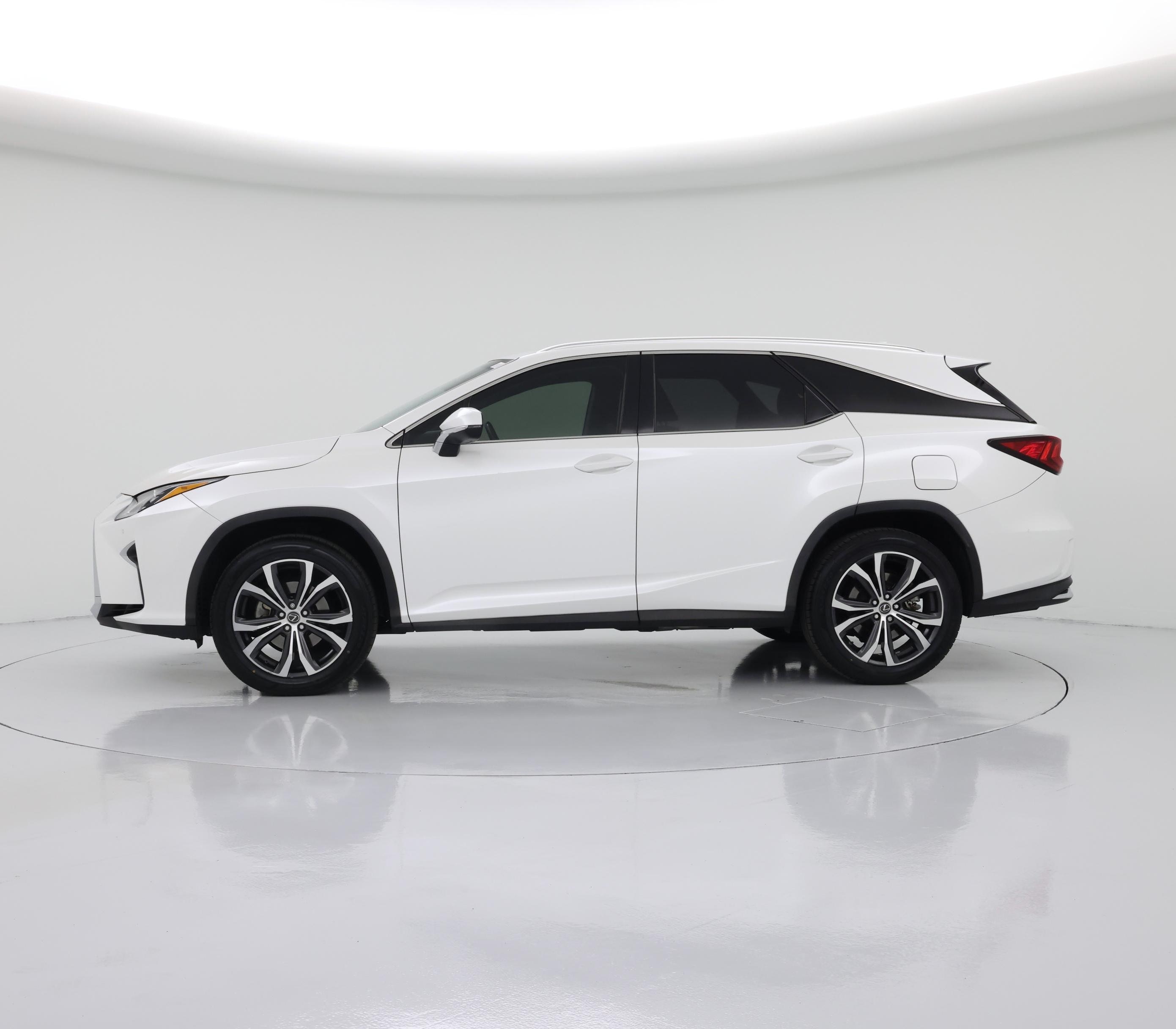 Thumbnail: 2018 Lexus RX - 3